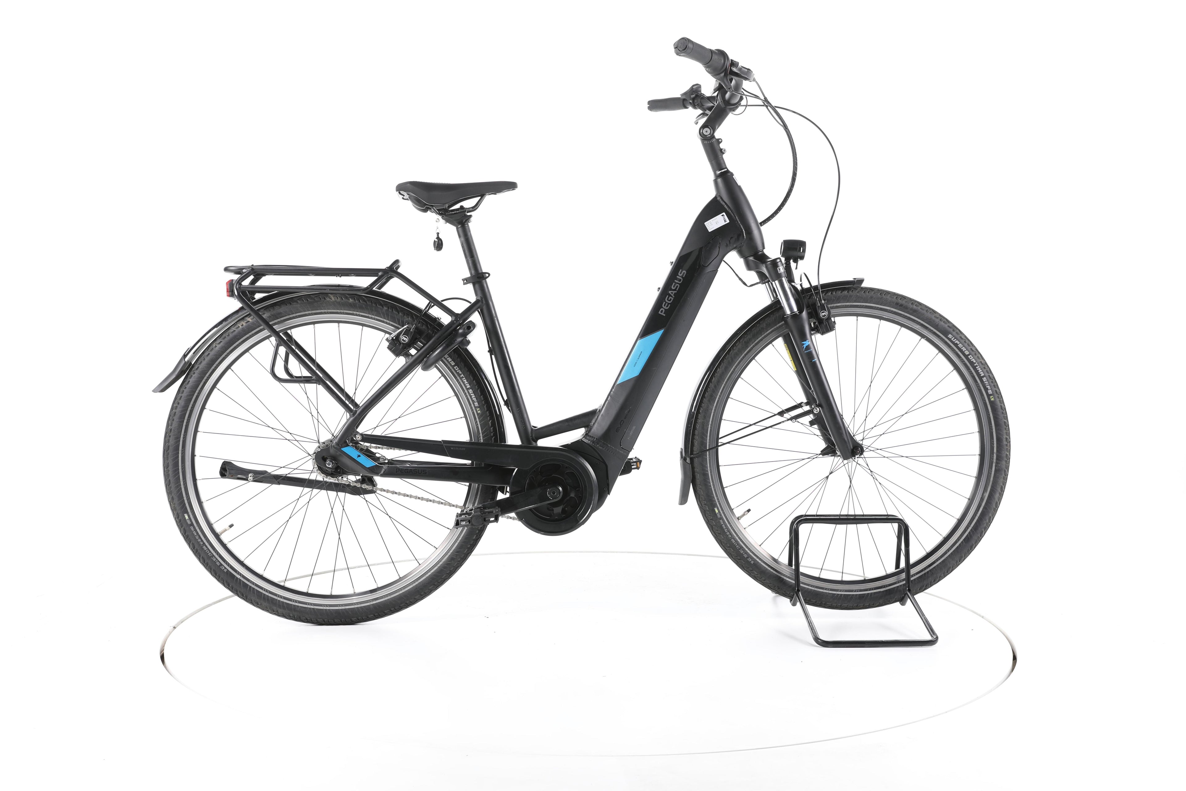 Pegasus Solero EVO 7R Plus City E-Bike Tiefeinsteiger - Image 1