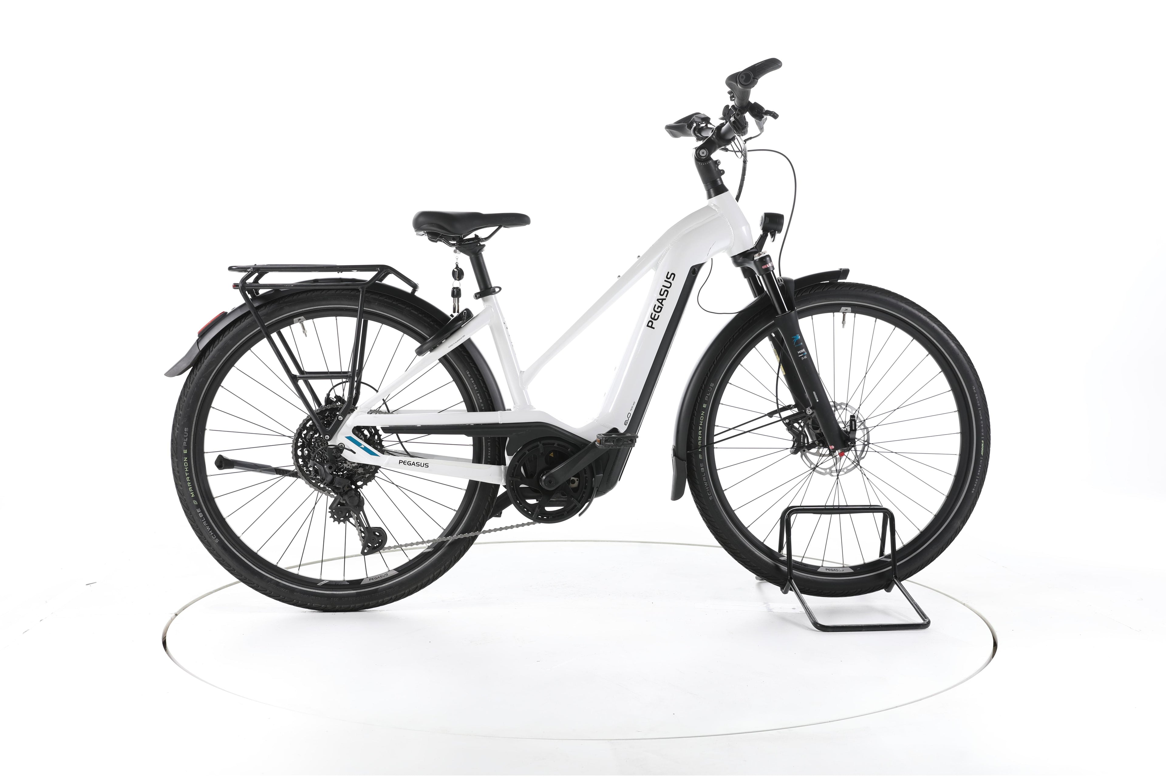 Pegasus Premio Evo 11 Trekking E-Bike - Image 1