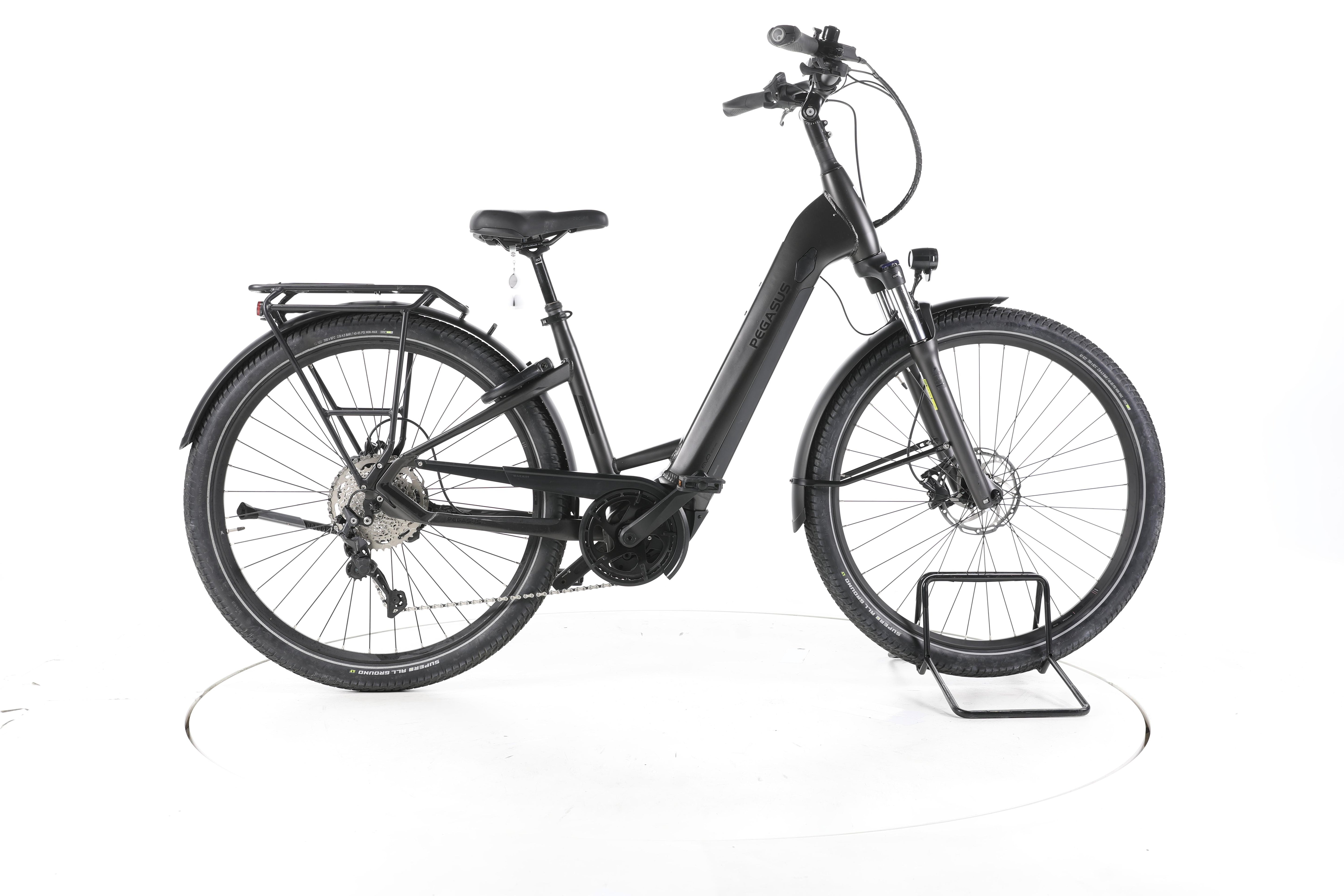 Pegasus Savino EVO 10 CX Trekking E-Bike Tiefeinsteiger - Image 1
