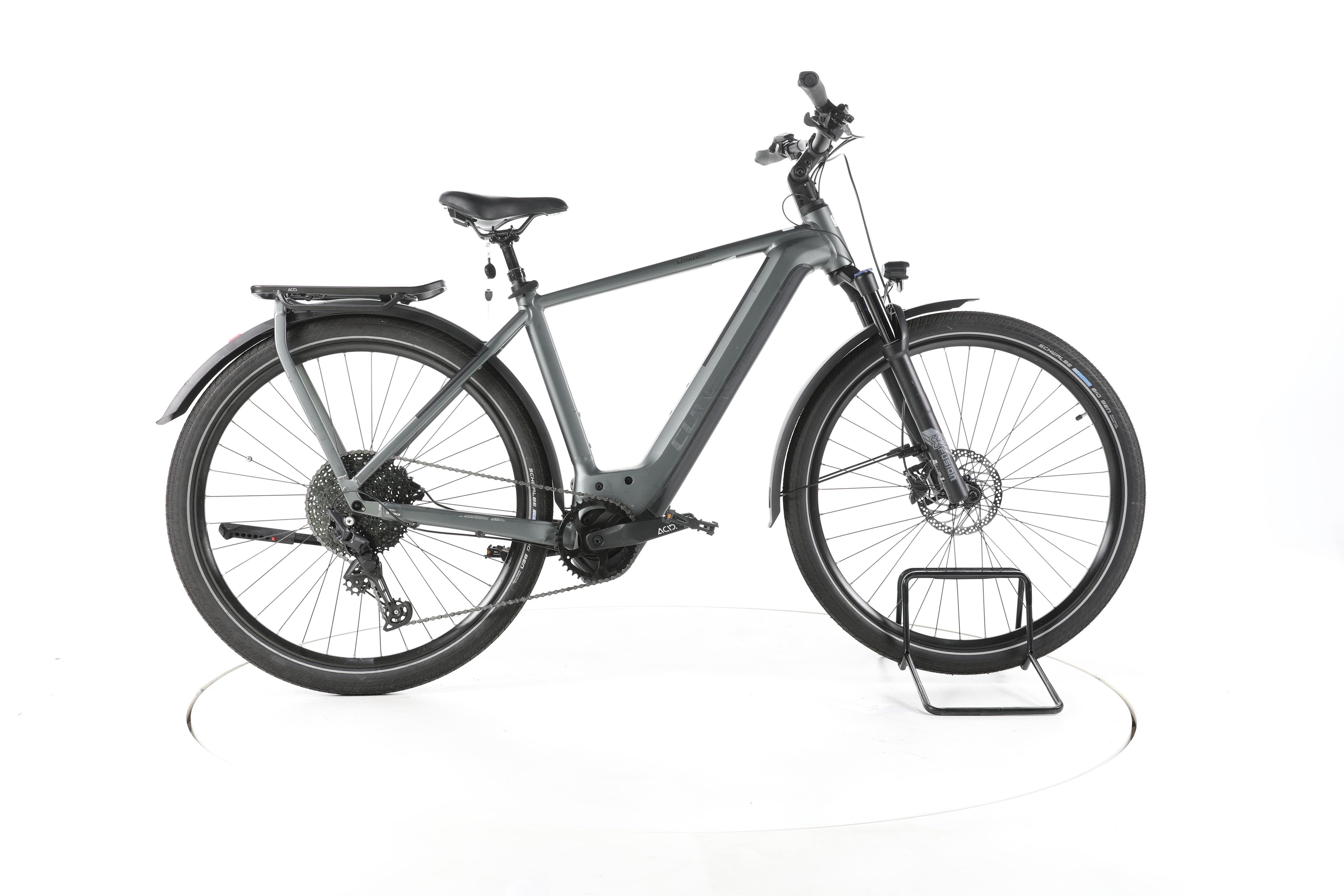 Cube Kathmandu Hybrid Pro Trekking E-Bike - Image 1