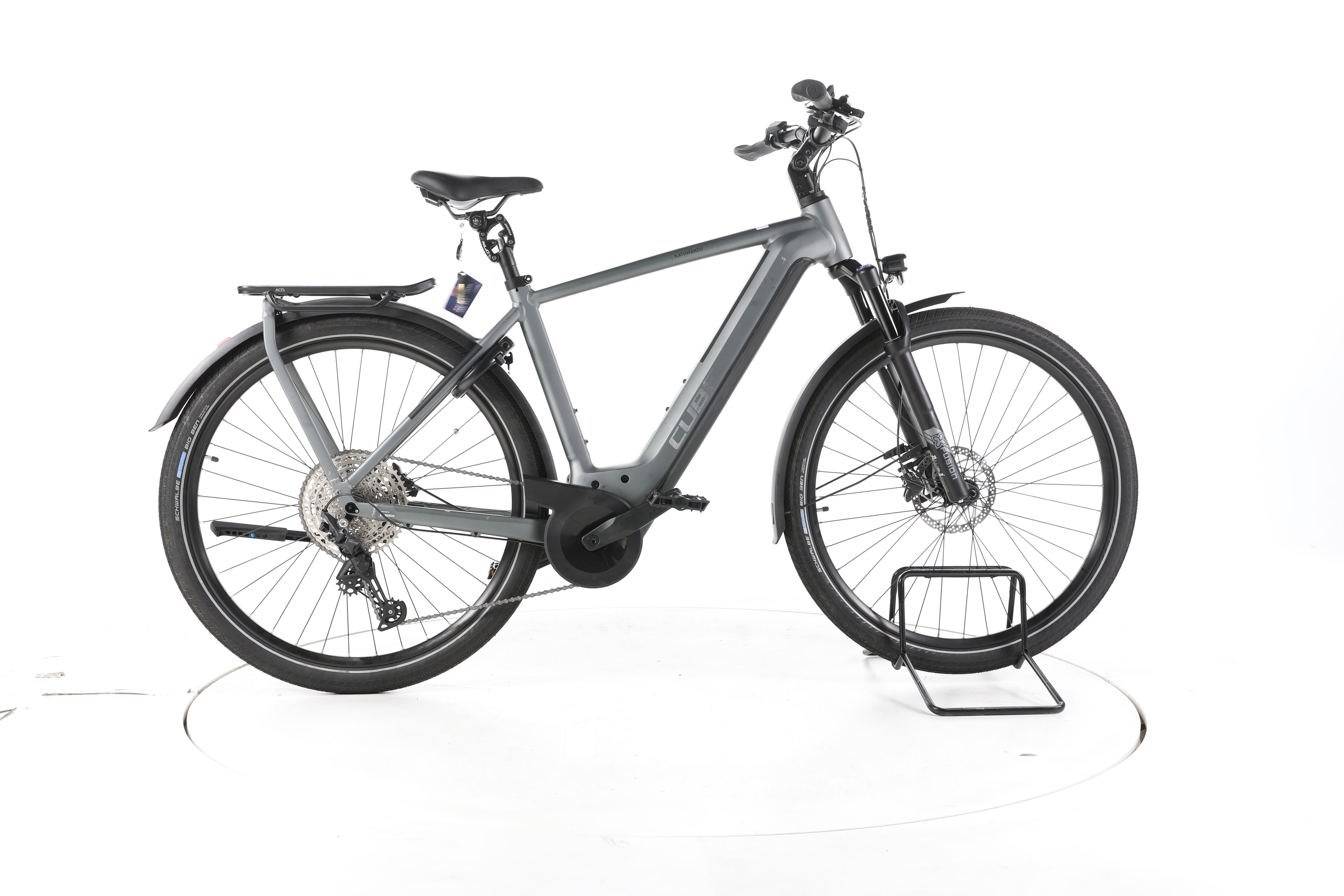 Cube Kathmandu Hybrid Pro Trekking E-Bike - Image 1
