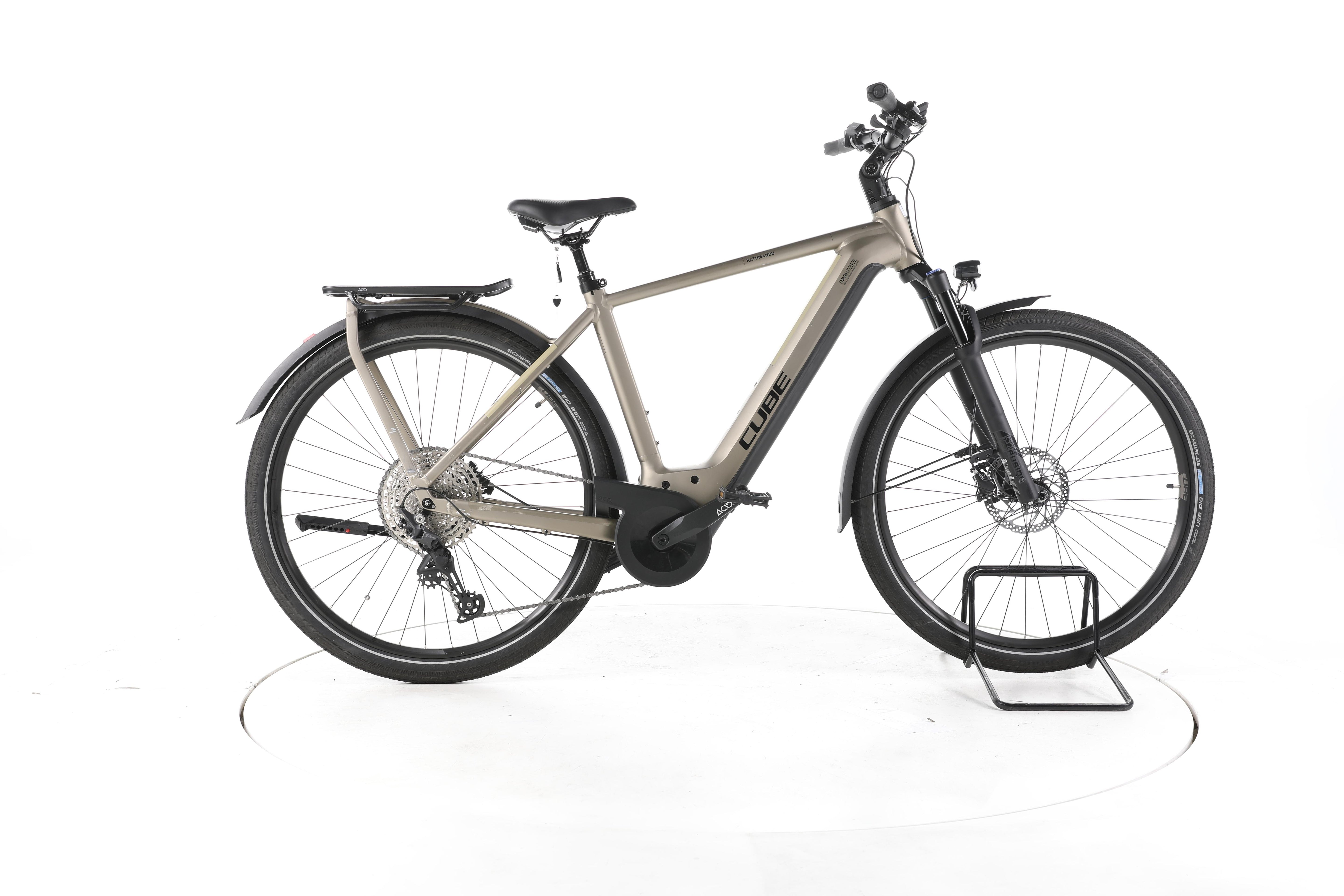 Cube Kathmandu Hybrid Pro Trekking E-Bike - Image 1
