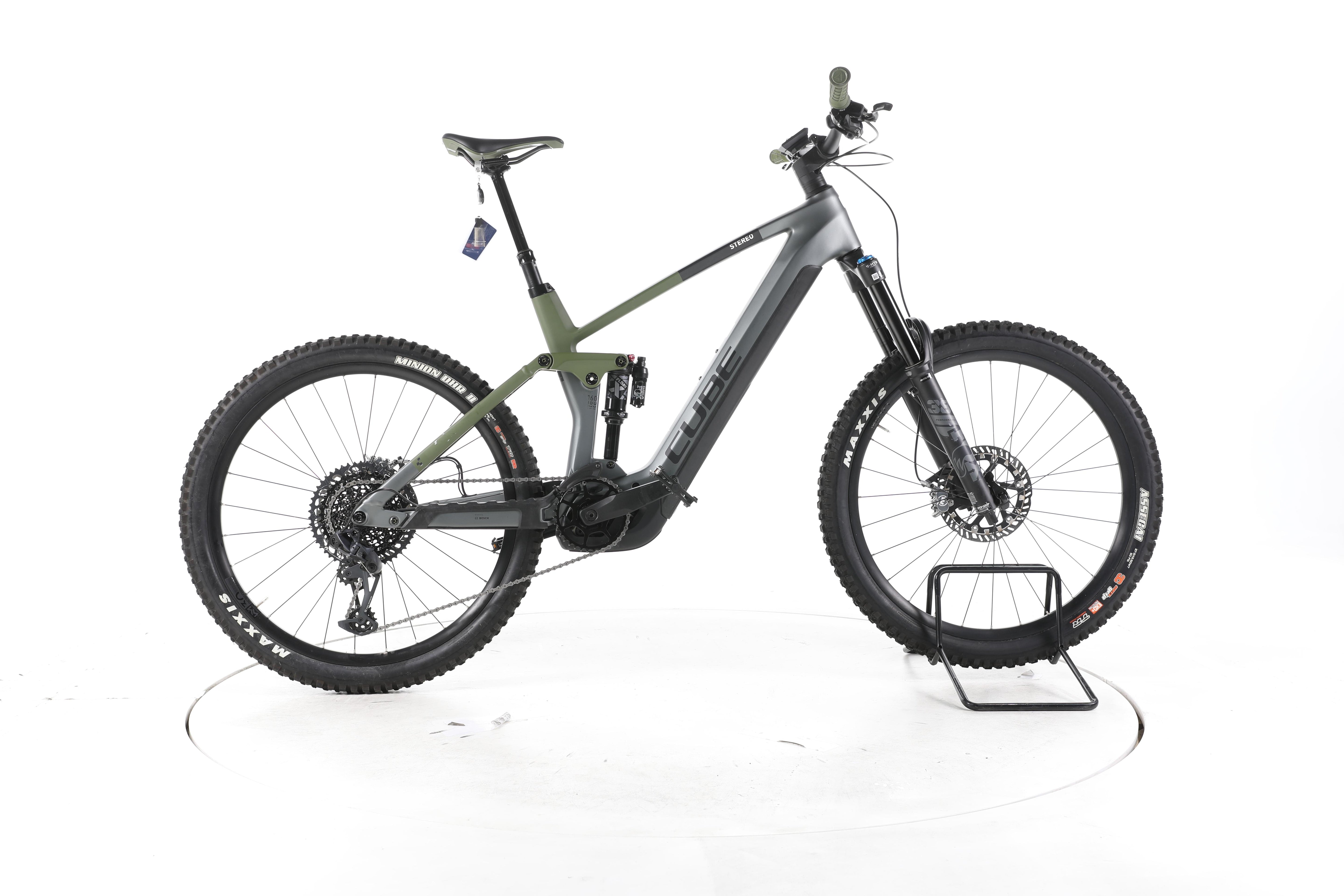 Cube Stereo Hybrid 160 HPC TM flash E-Bike Fully Carbon - Image 1