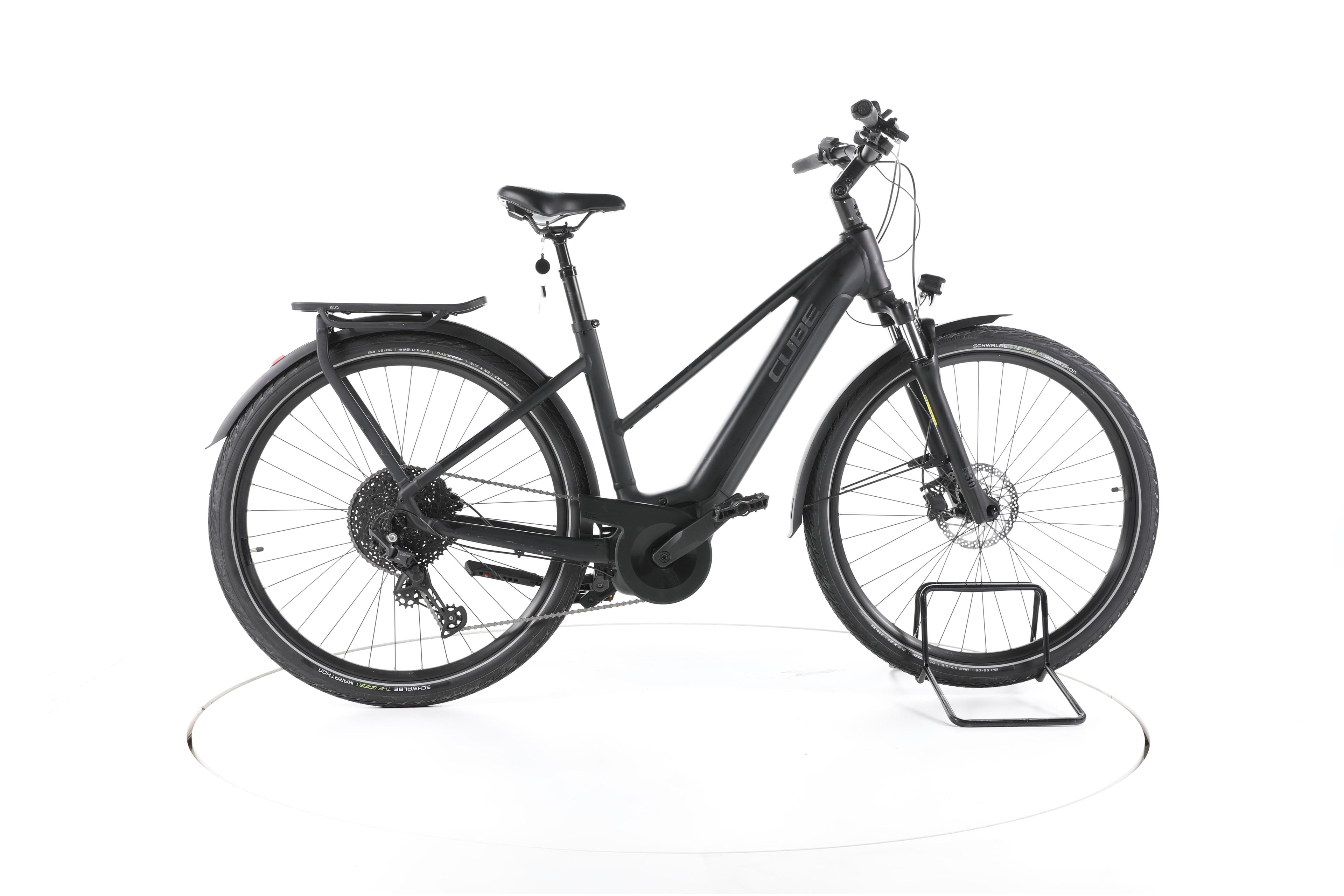 Cube Touring Hybrid Pro Trekking E-Bike 2023 - Image 1