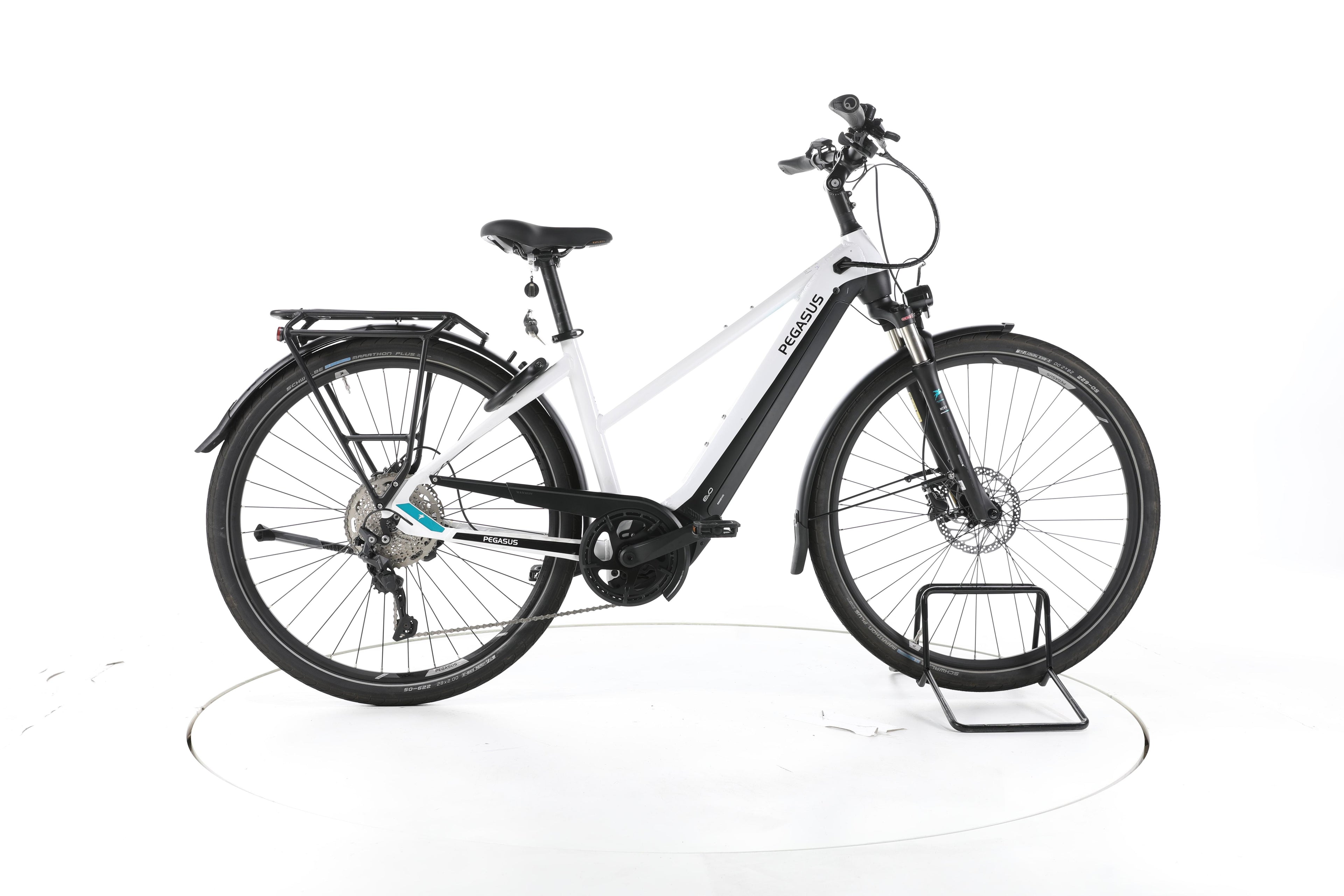Pegasus Premio Evo 10 Lite Trekking E-Bike - Image 1