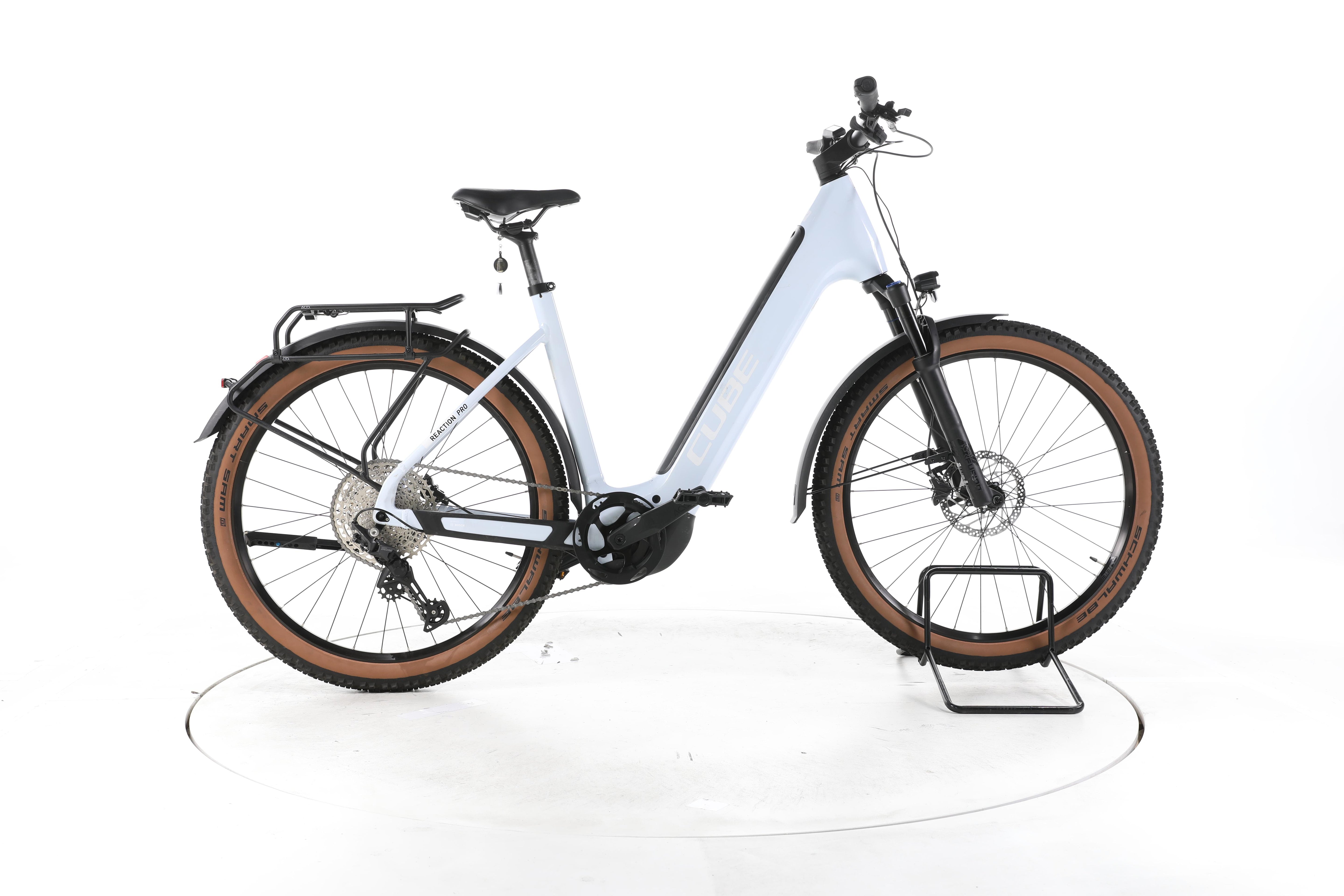 Cube Reaction Hybrid Pro Allroad Trekking E-Bike Tiefeinsteiger - Image 1