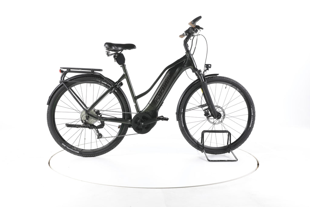 Giant Explore E+ 3 Trekking E-Bike - Image 1