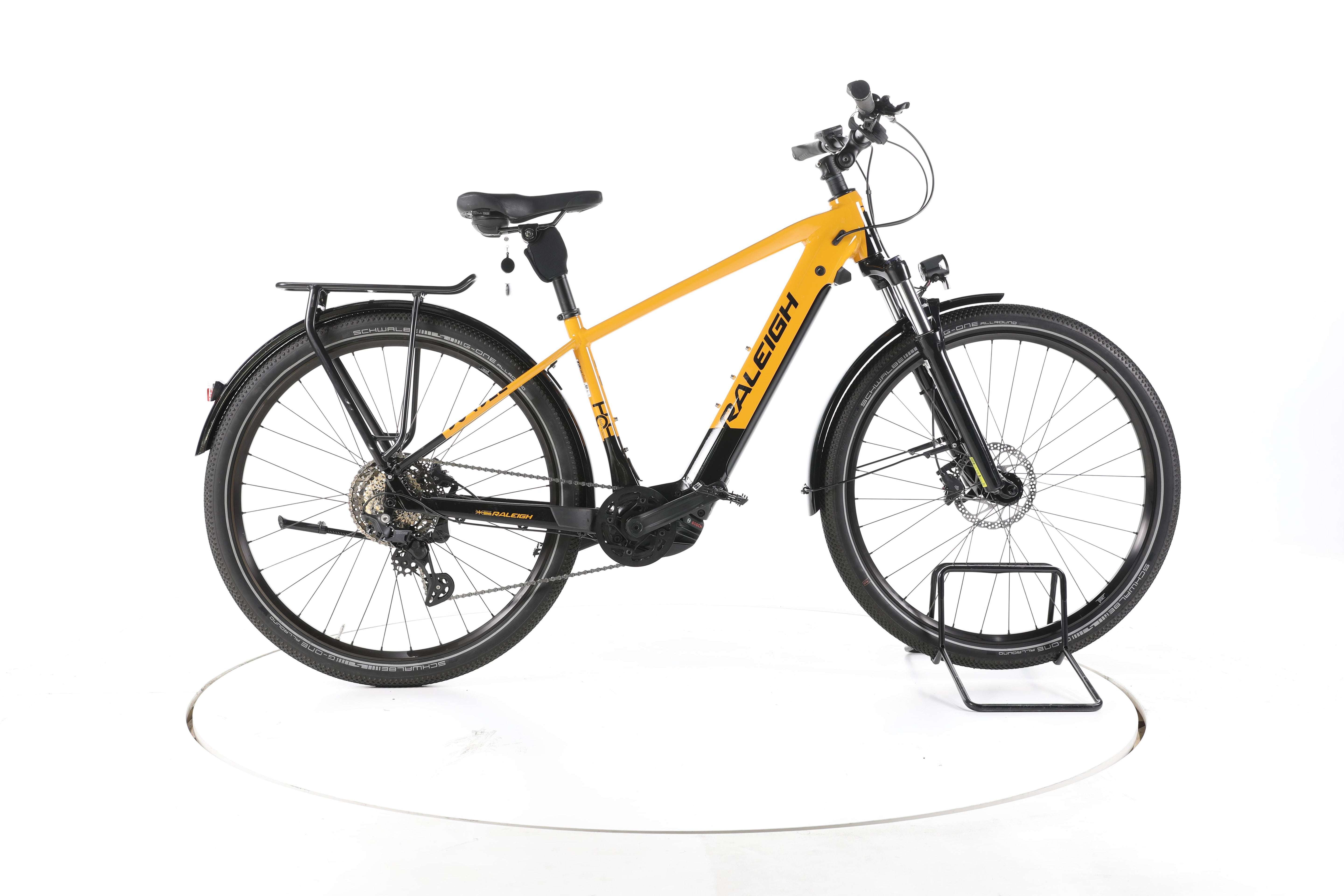 Raleigh Dundee 10 Trekking E-Bike - Image 1