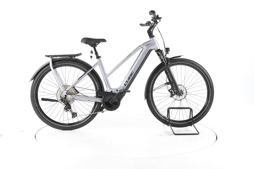 Cube Kathmandu Hybrid SLX Trekking E-Bike 2024 - Image 1