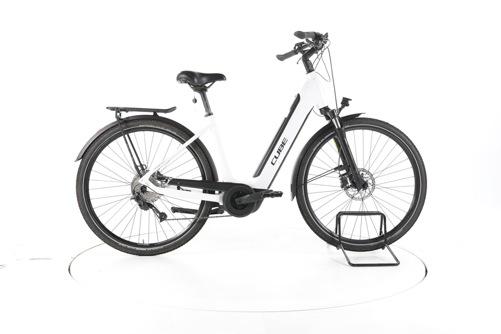 Cube Supreme Sport Hybrid ONE Trekking E-Bike Tiefeinsteiger - Image 1
