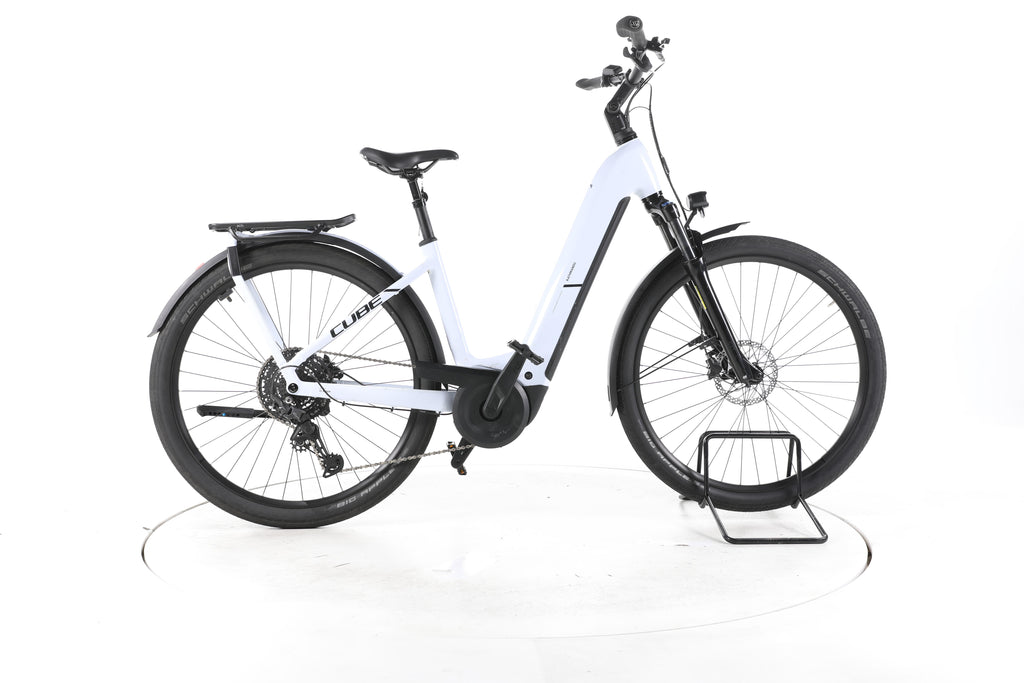 Cube Kathmandu Hybrid ONE Trekking E-Bike Tiefeinsteiger 2025 - Image 1