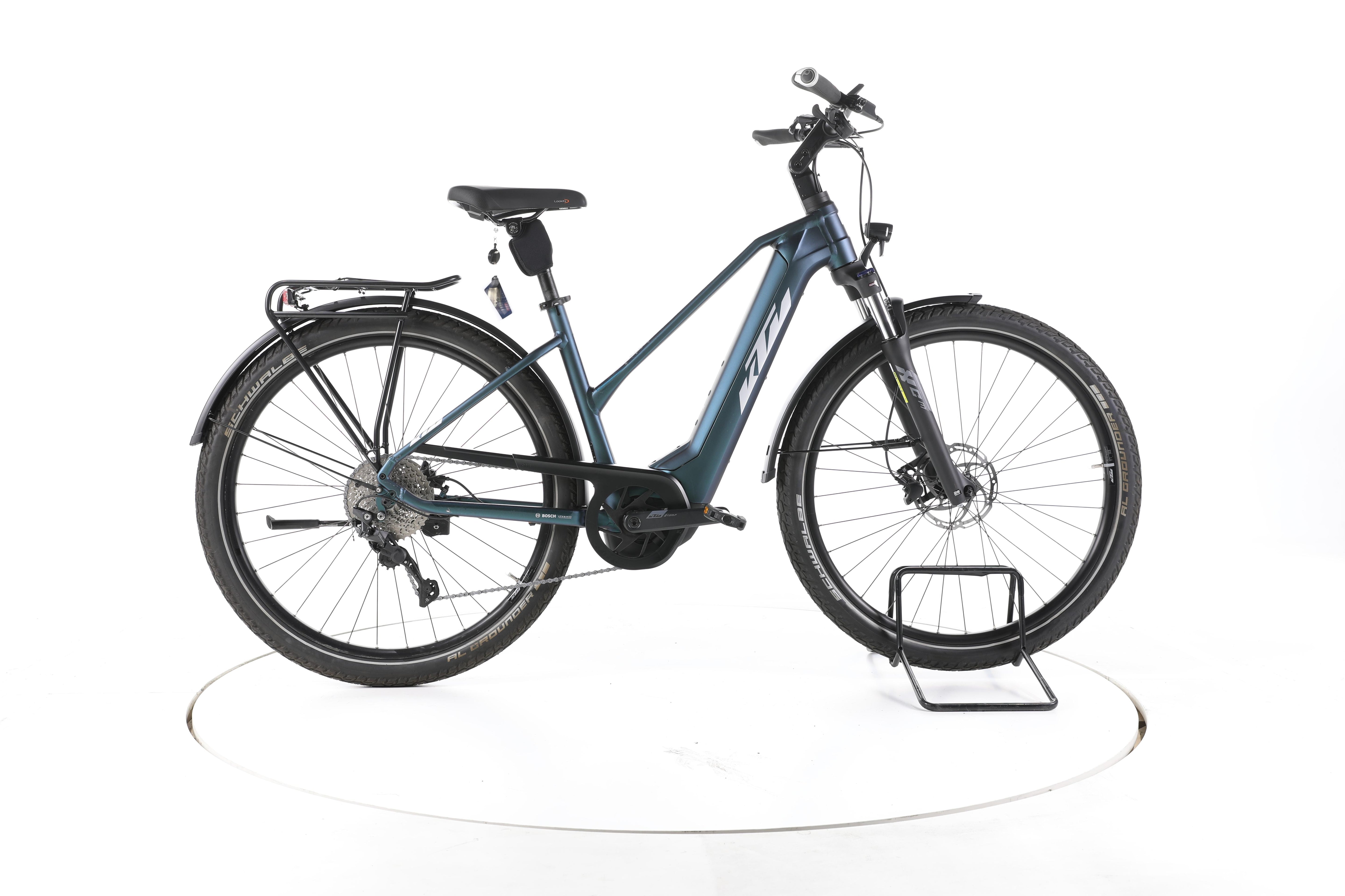 KTM Macina Gran 720 Trekking E-Bike - Image 1