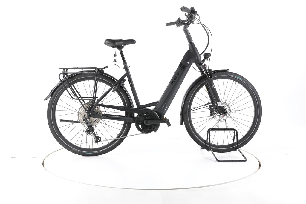 Pegasus Strong EVO 12 Lite Trekking E-Bike Tiefeinsteiger - Image 1