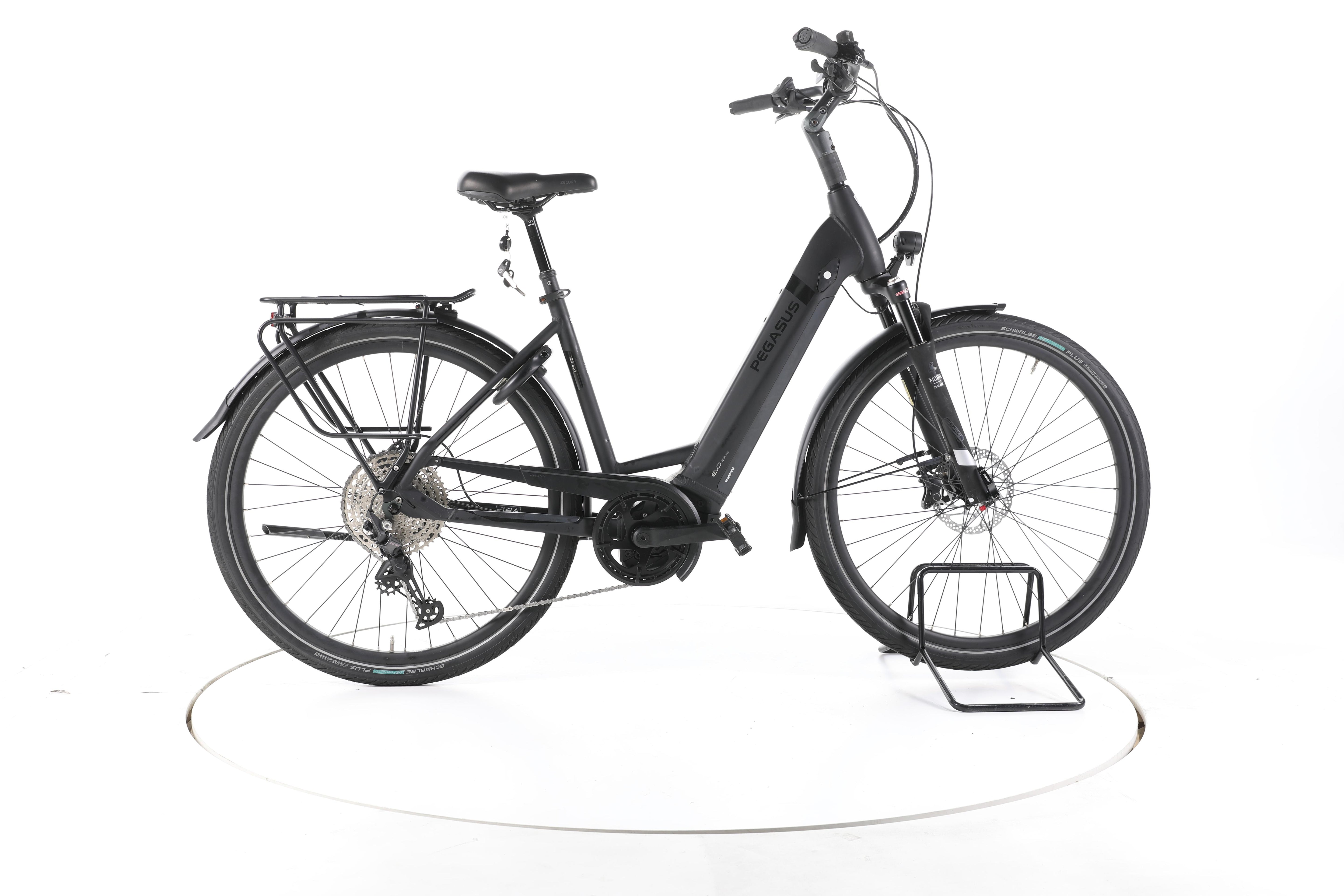 Pegasus Strong EVO 12 Lite Trekking E-Bike Tiefeinsteiger - Image 1