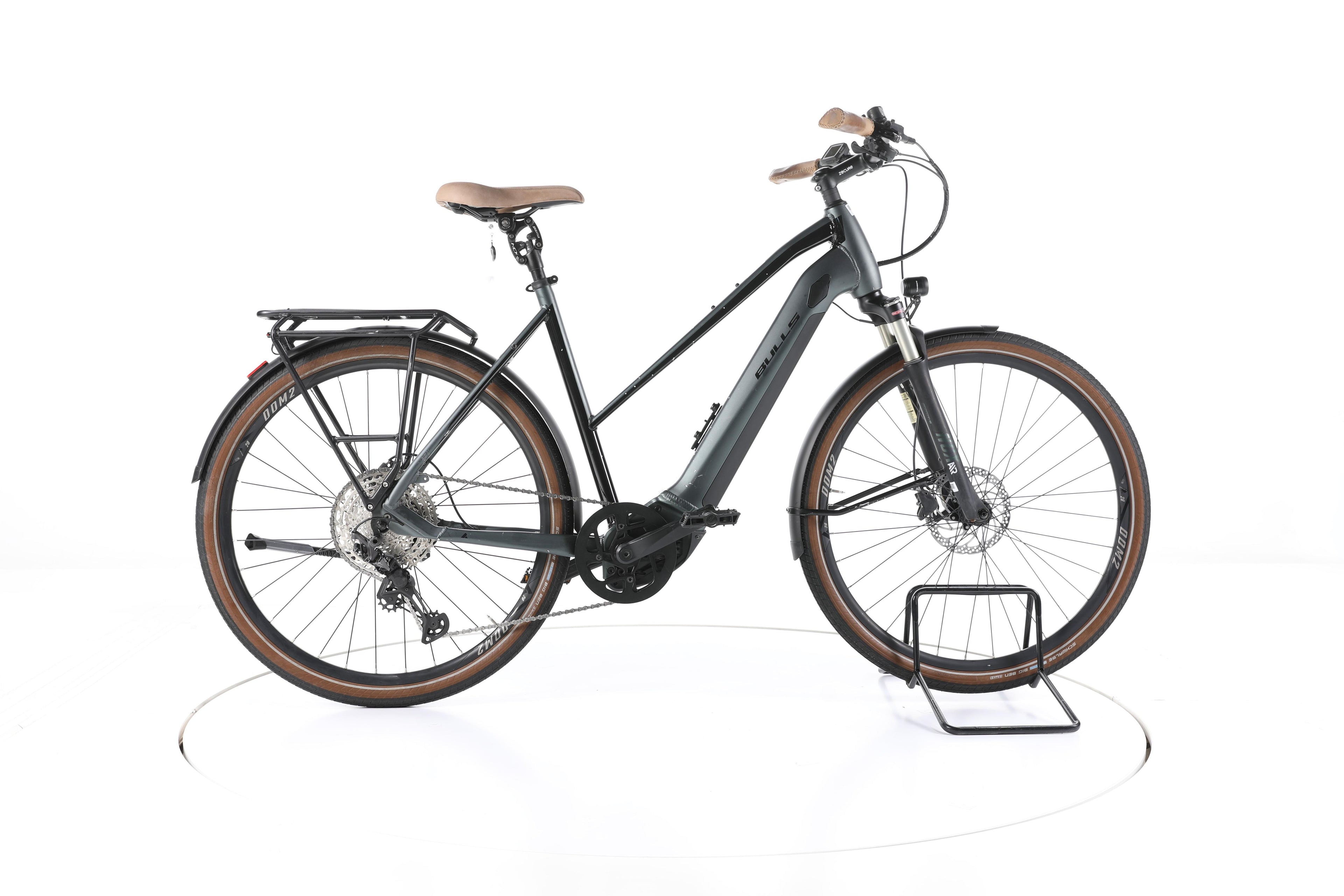 Bulls Urban EVO 12 Trekking E-Bike - Image 1
