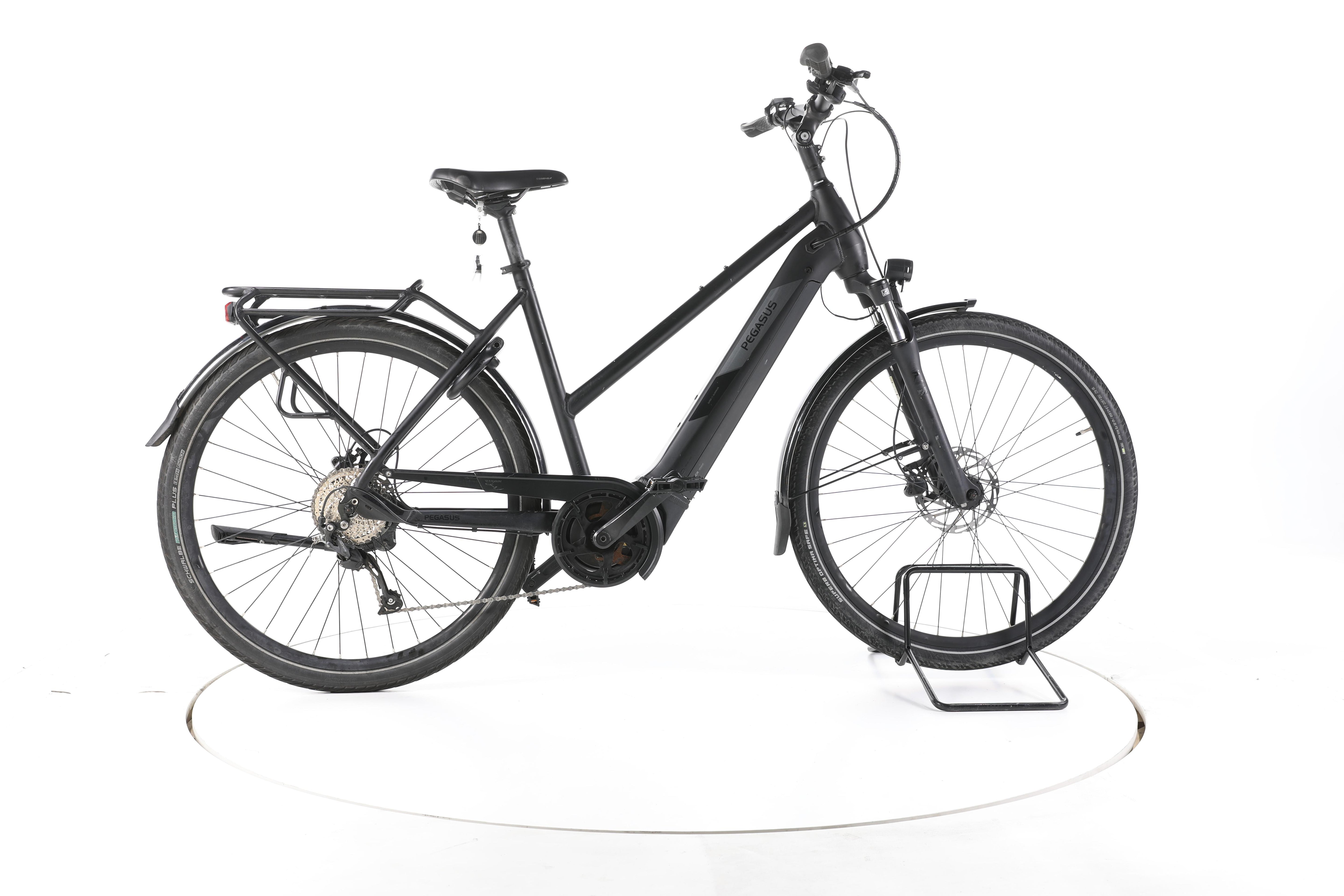 Pegasus Solero Evo 9 HMB Trekking E-Bike - Image 1