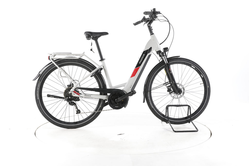 Pegasus Solero Evo 9 Trekking E-Bike Tiefeinsteiger - Image 1