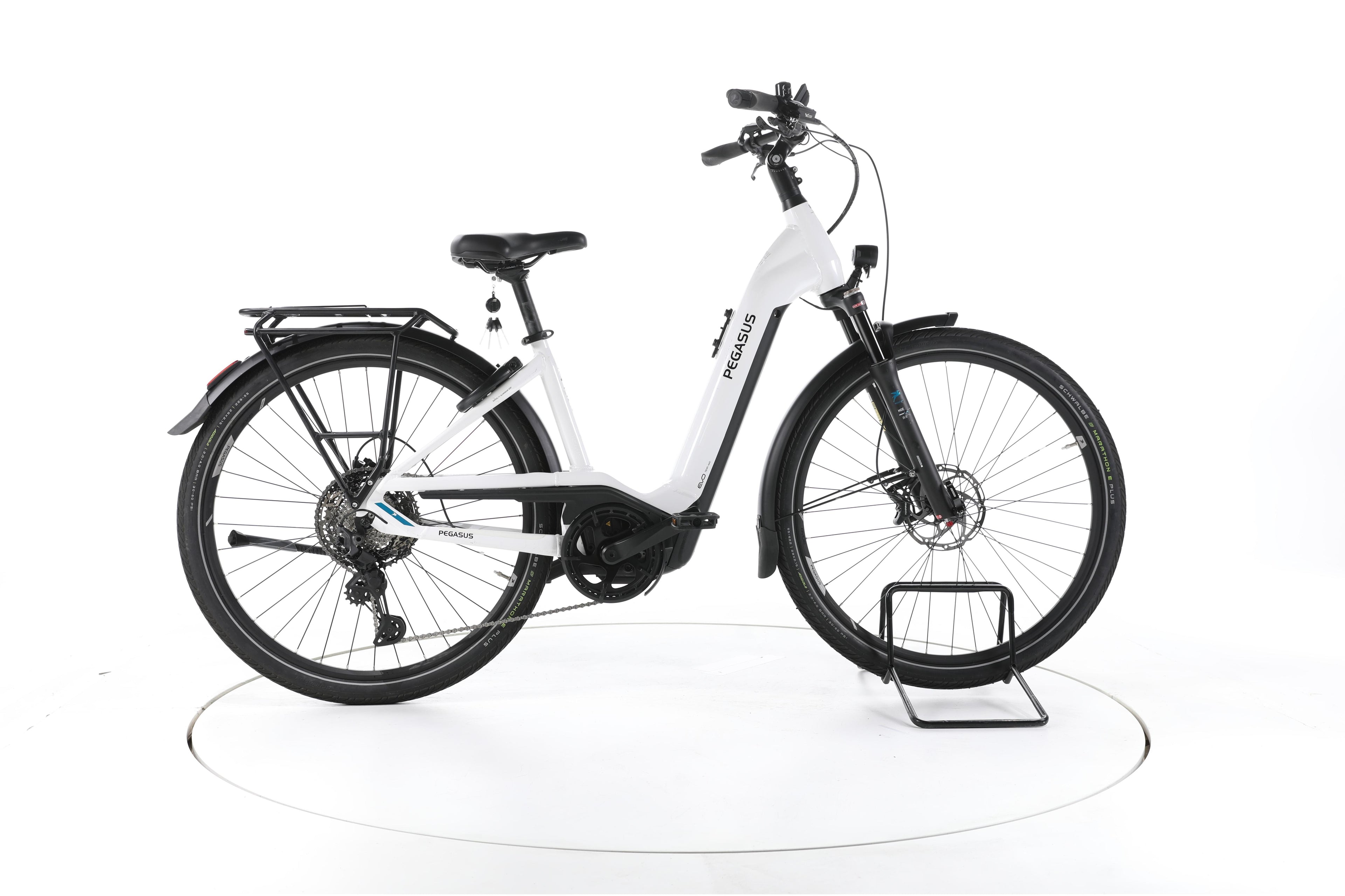 Pegasus Premio EVO 11 "40 Years" Trekking E-Bike Tiefeinsteiger 2023 - Image 1