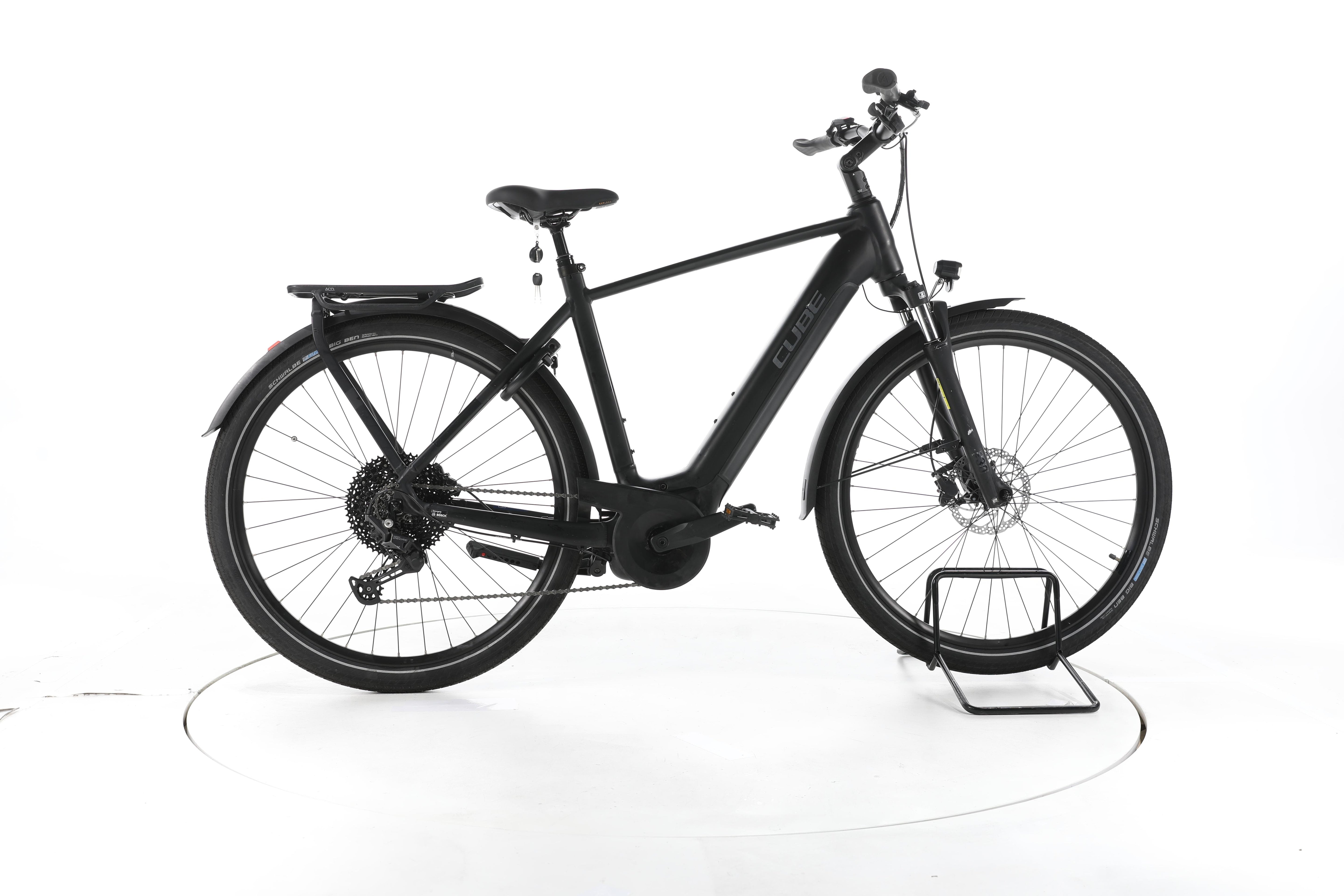 Cube Touring Hybrid Pro Trekking E-Bike - Image 1