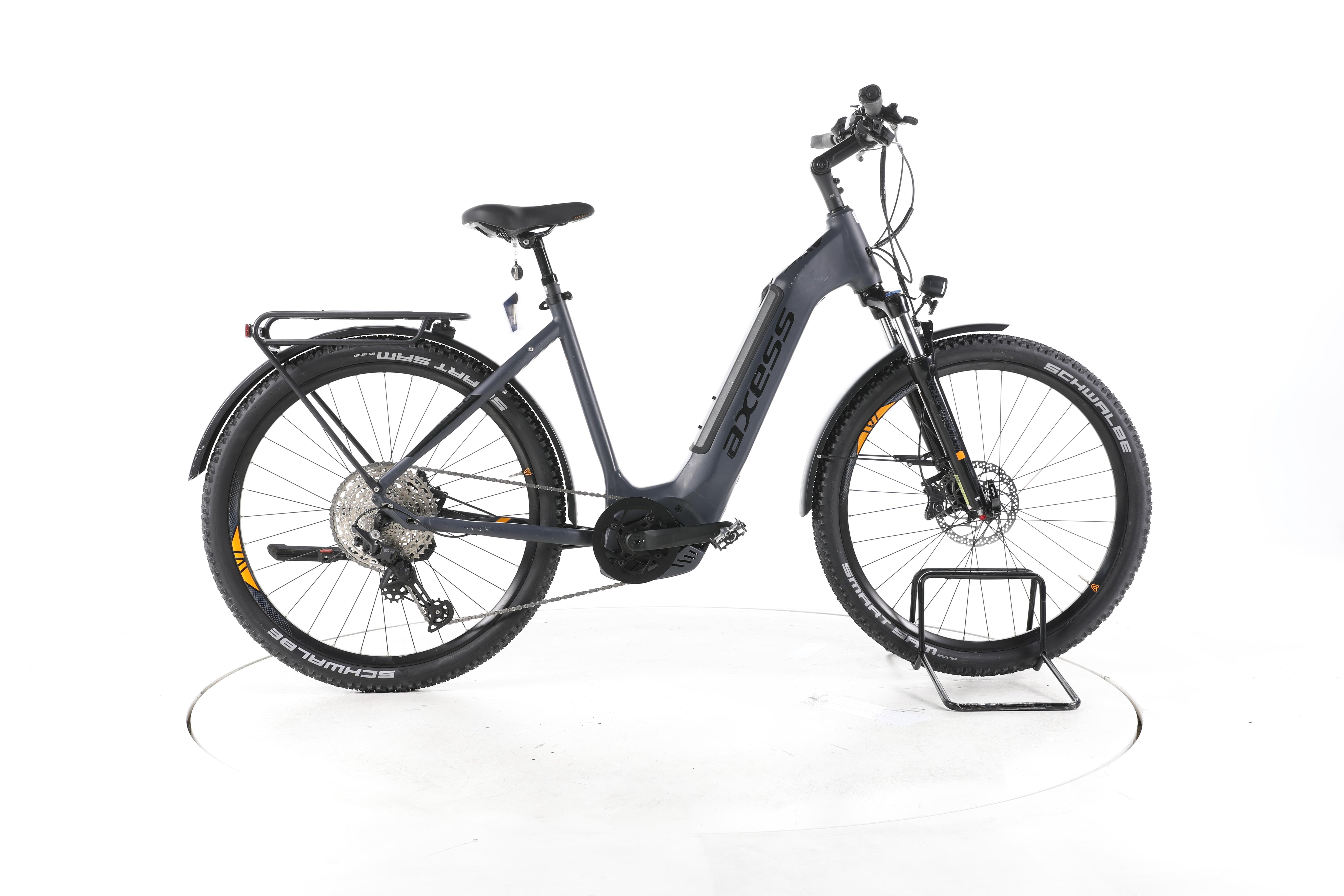 Axess Rotation Trekking E-Bike Tiefeinsteiger - Image 1
