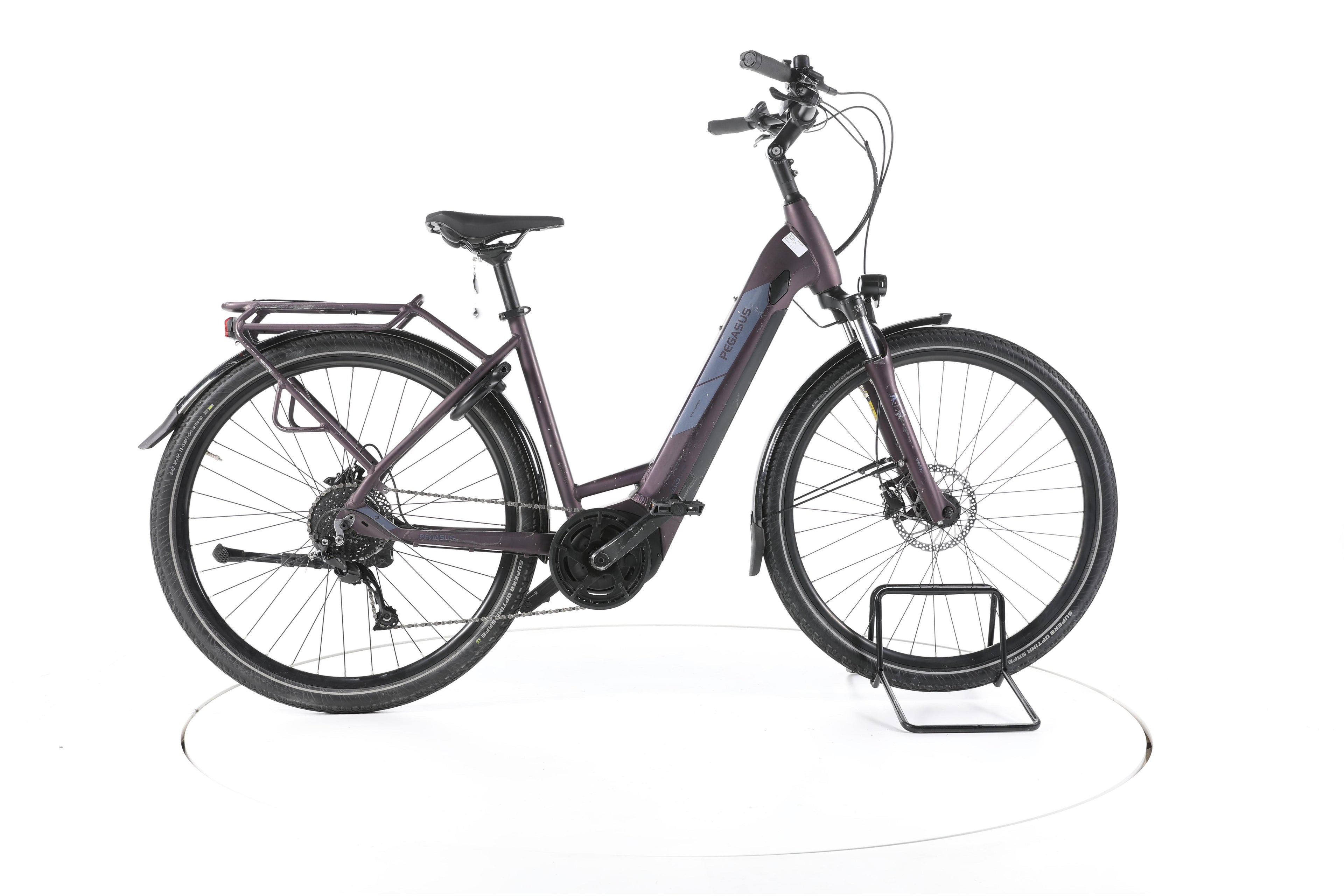 Pegasus Solero Evo 9 Trekking E-Bike Tiefeinsteiger - Image 1