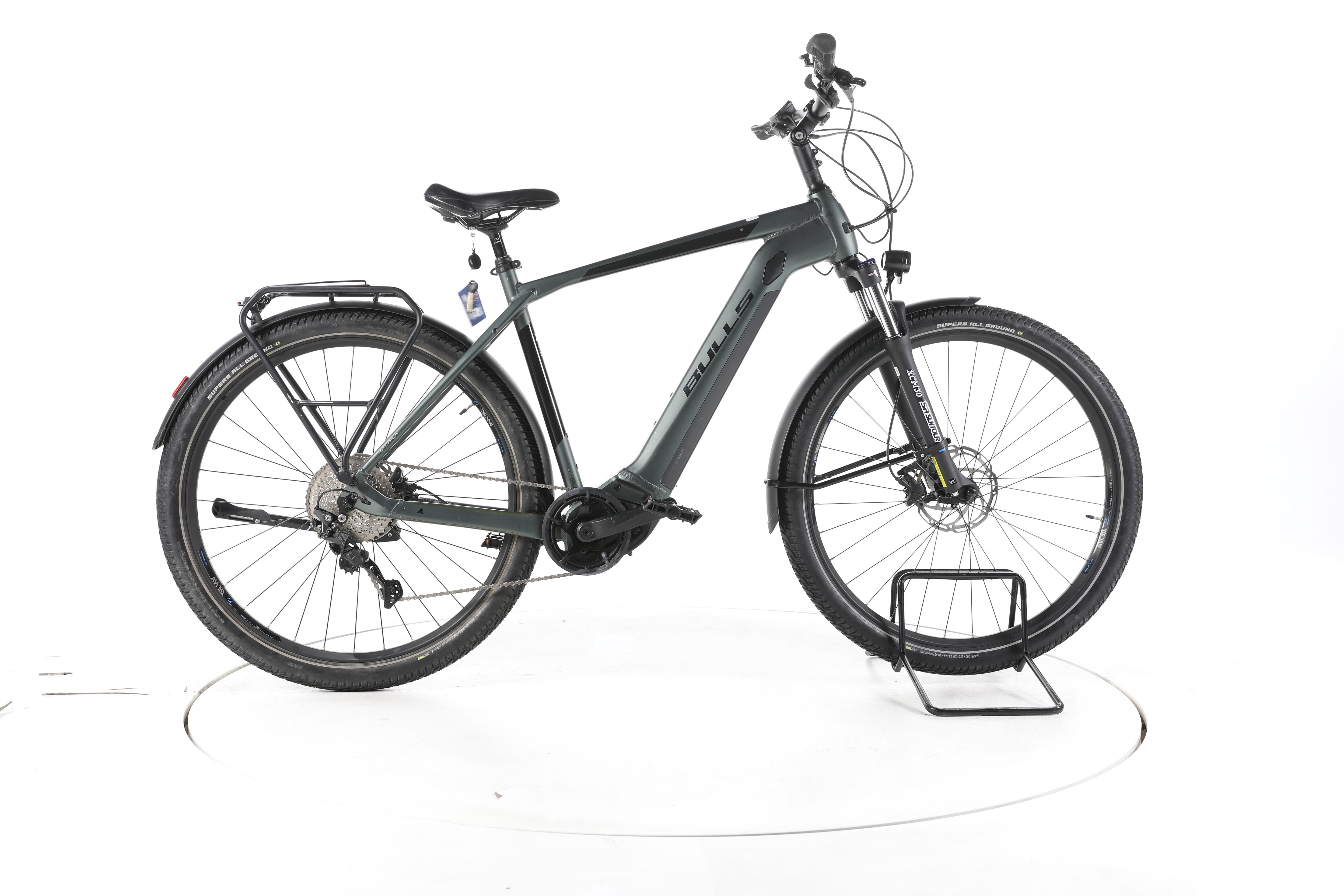 Bulls Iconic EVO 1 Trekking E-Bike - Image 1