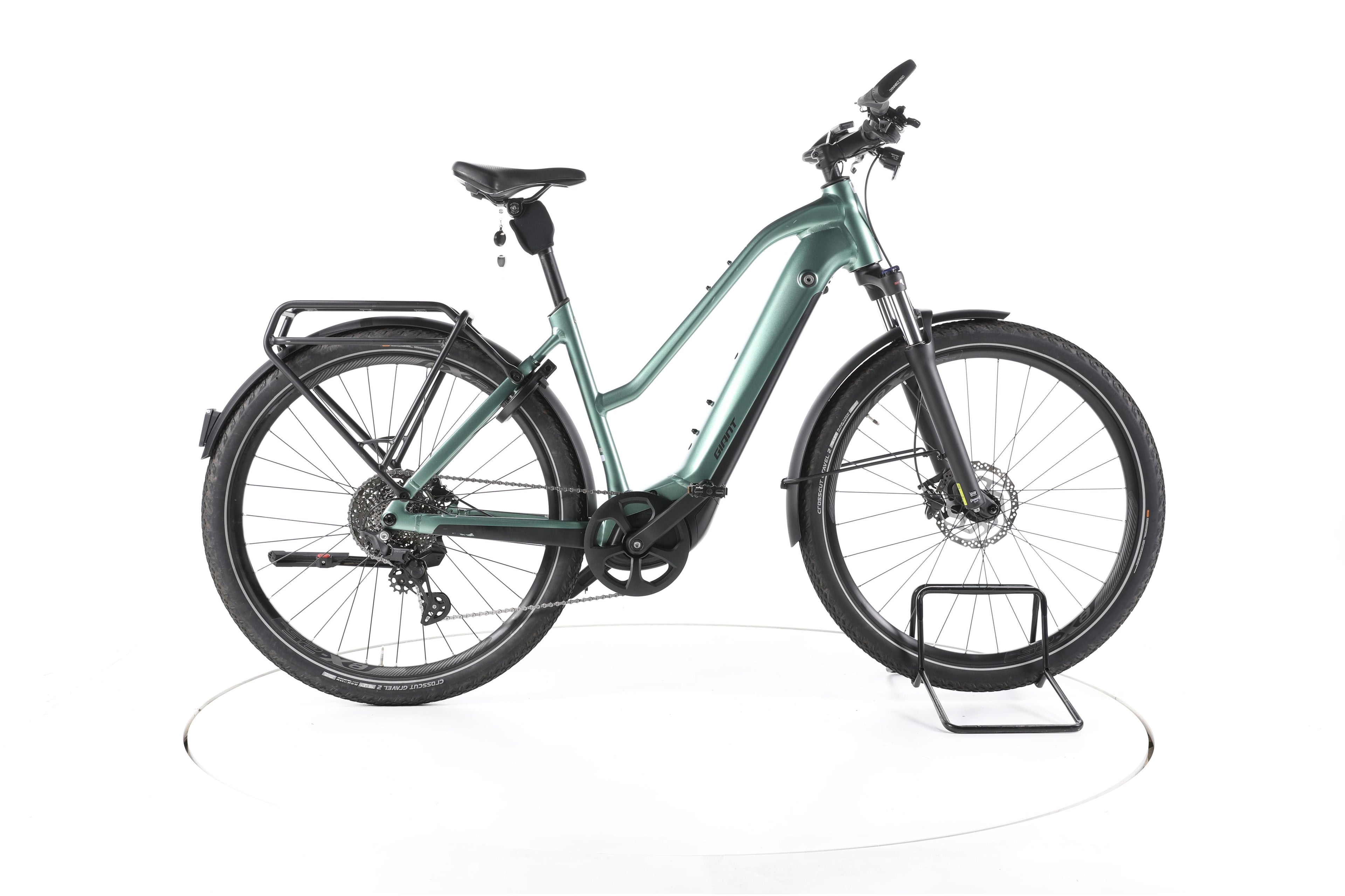 Giant Explore E+ 1 Trekking E-Bike 2023 - Image 1