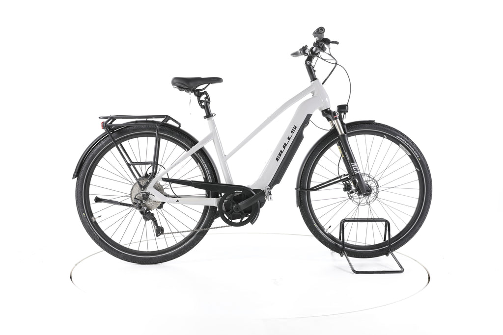 Bulls Lacuba EVO 10 Trekking E-Bike - Image 1