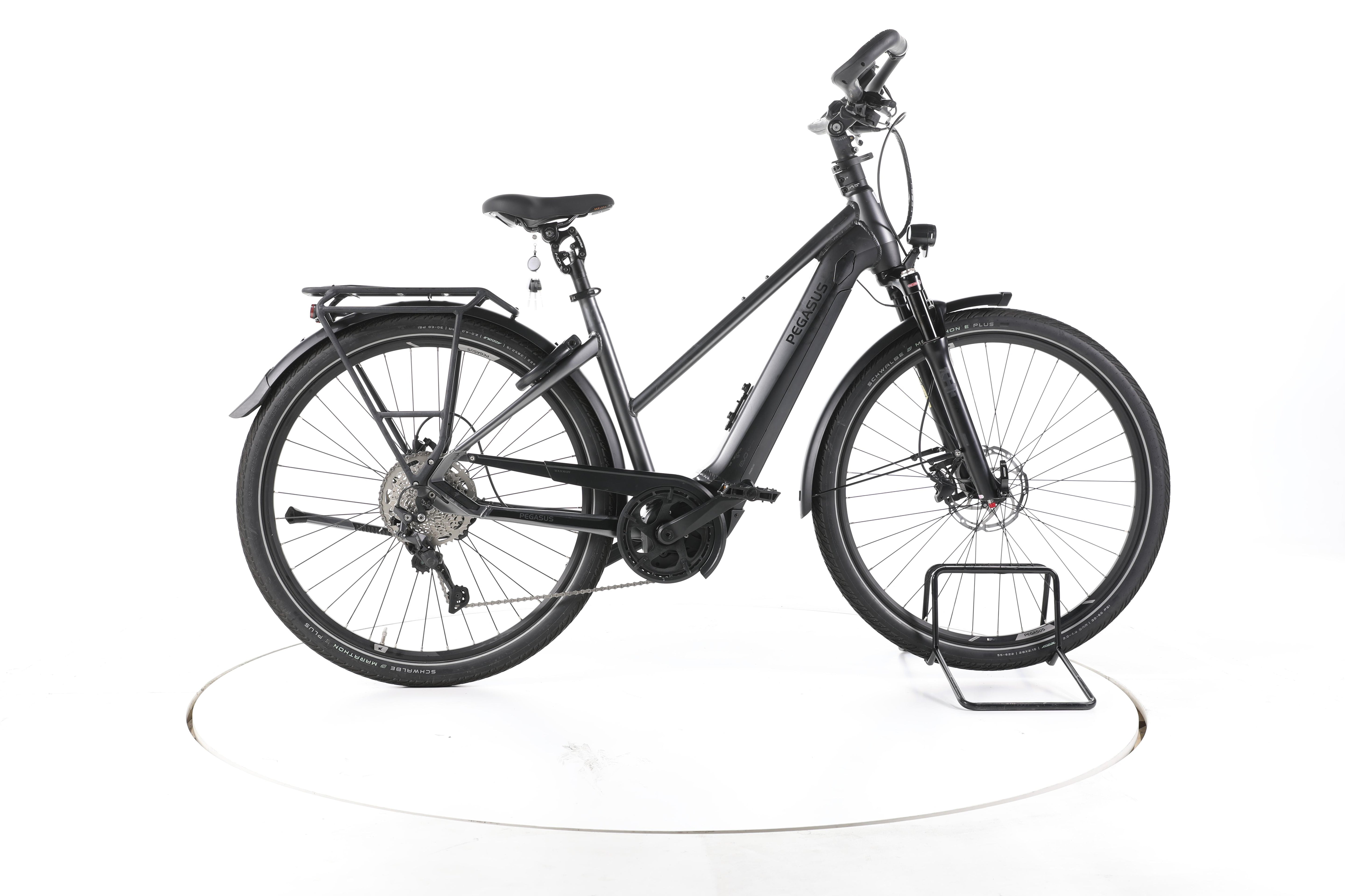 Pegasus Premio EVO 10 Lite Trekking E-Bike - Image 1