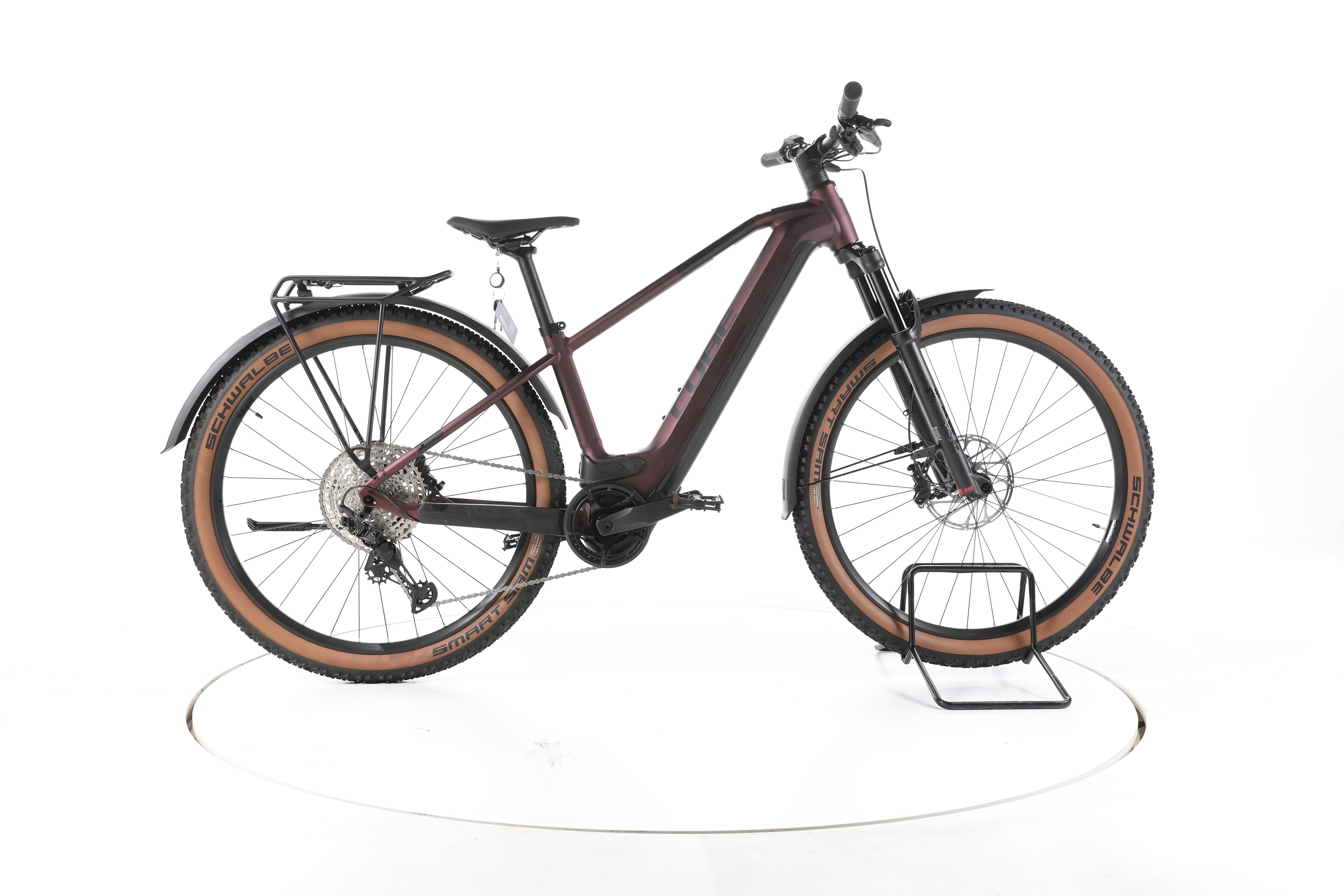 Cube Reaction Hybrid SLX Trekking E-Bike - Image 1