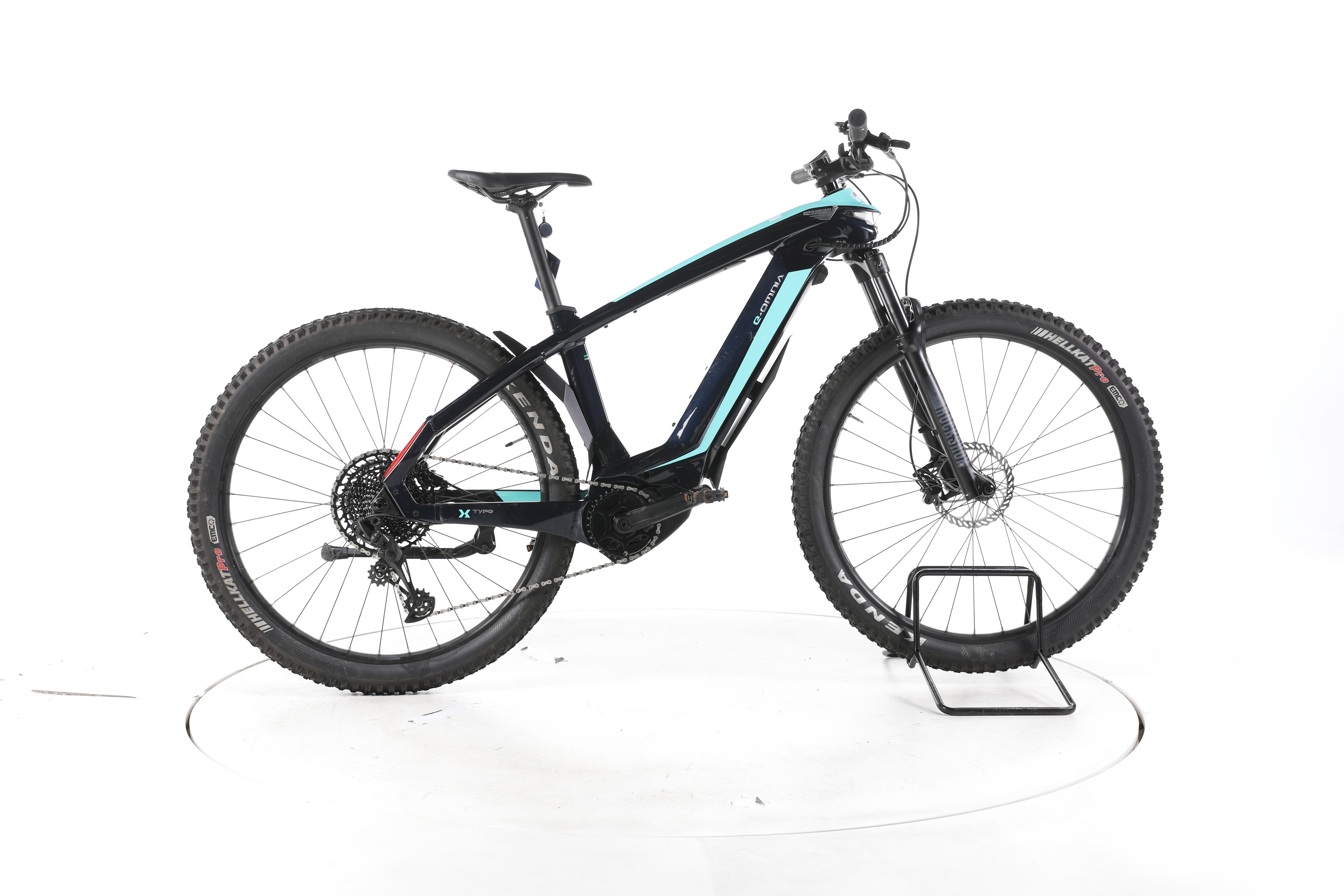 Bianchi E-Omnia X-Type E-Bike - Image 1