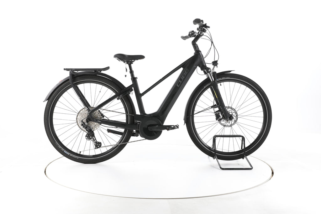 Cube Touring Hybrid Pro Trekking E-Bike - Image 1