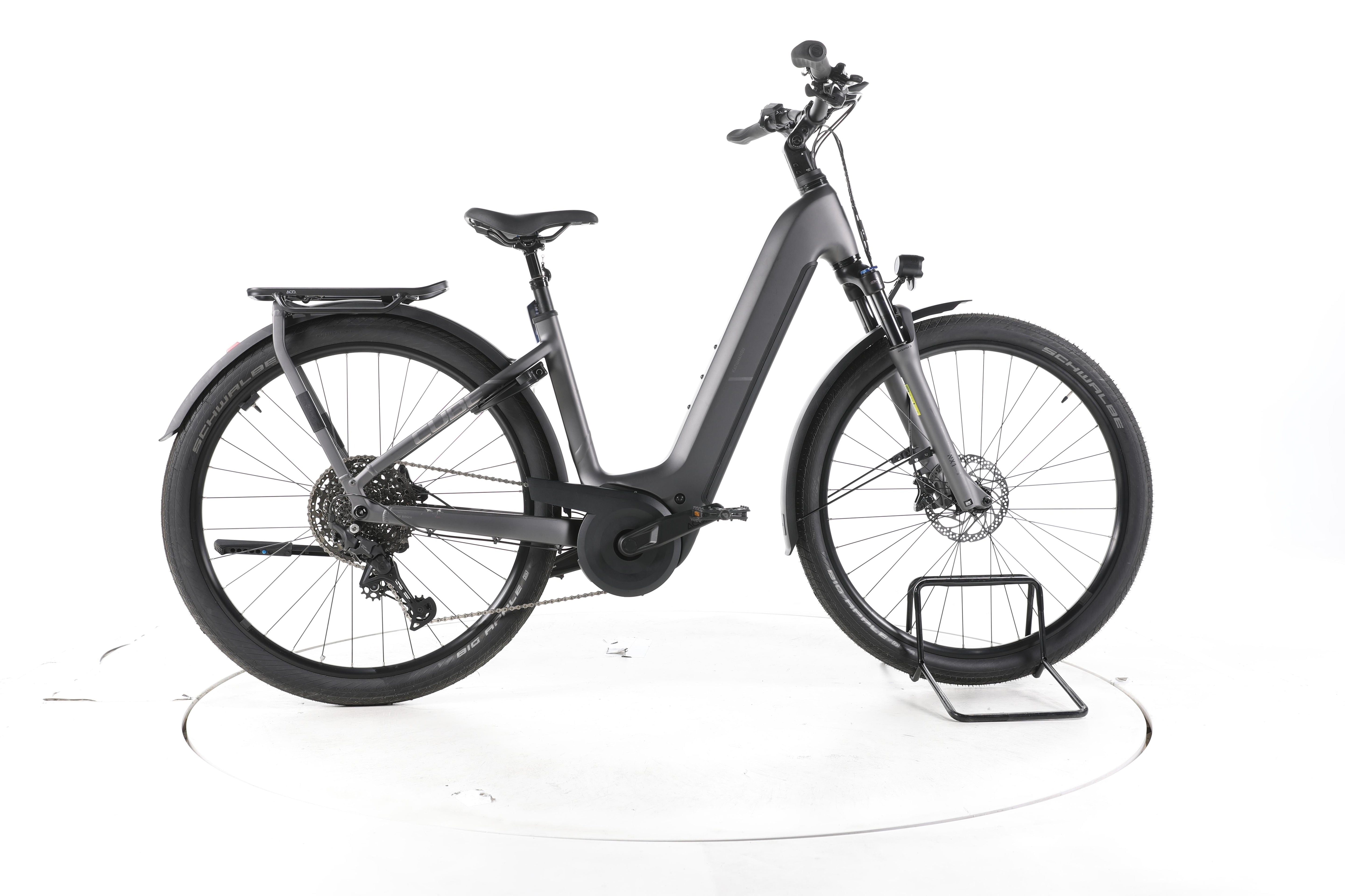 Cube Kathmandu Hybrid Pro Trekking E-Bike Tiefeinsteiger - Image 1