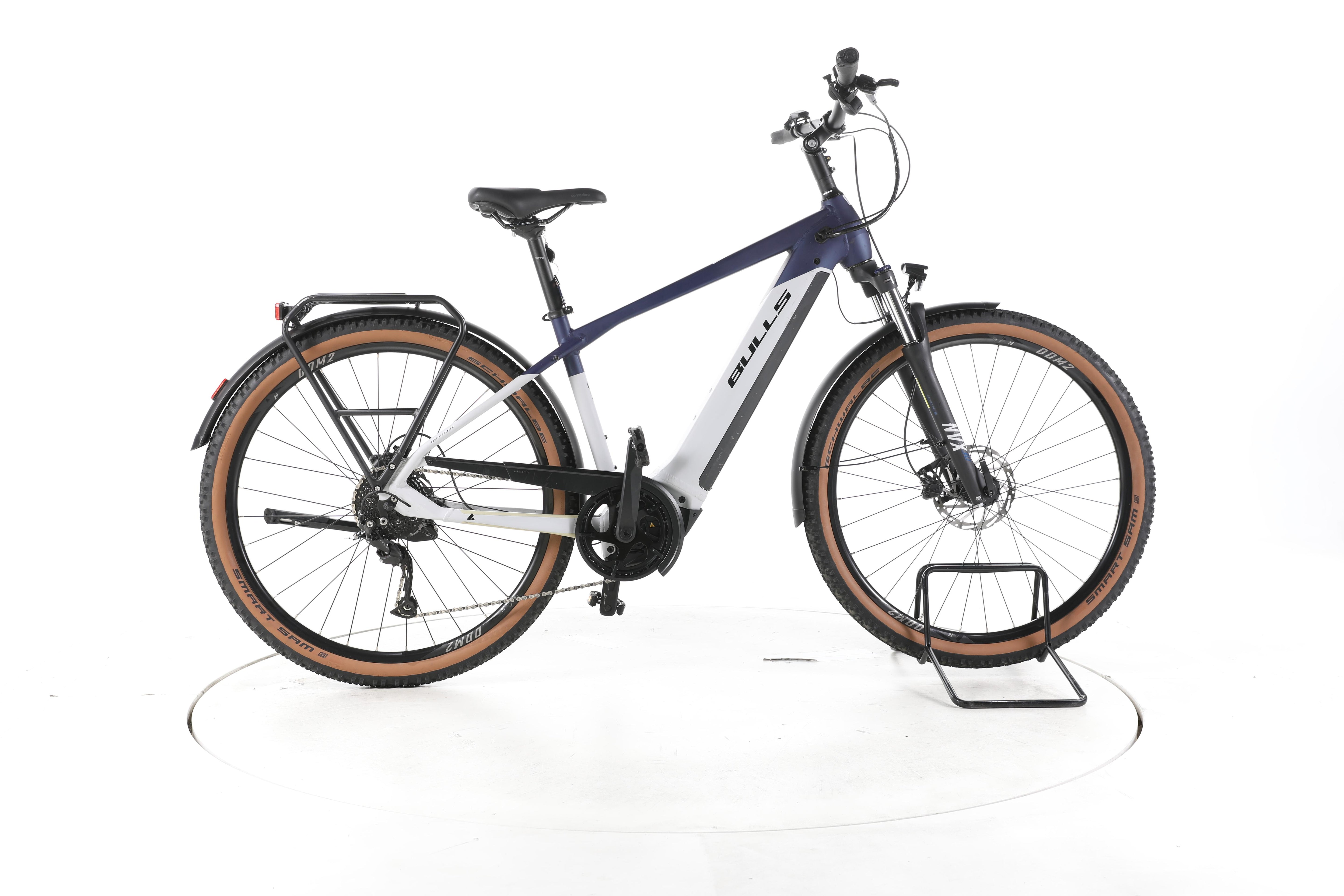 Bulls Cross EVO Trekking E-Bike - Image 1