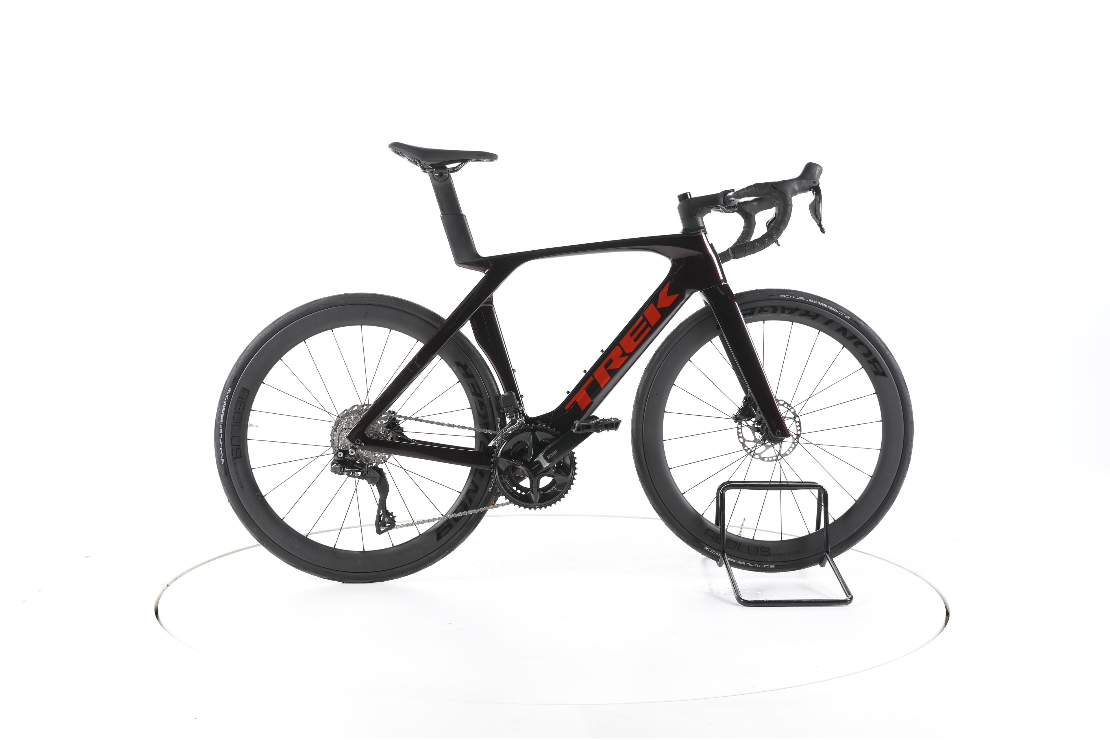 Trek Madone SL 6 Gen 7 - Image 1
