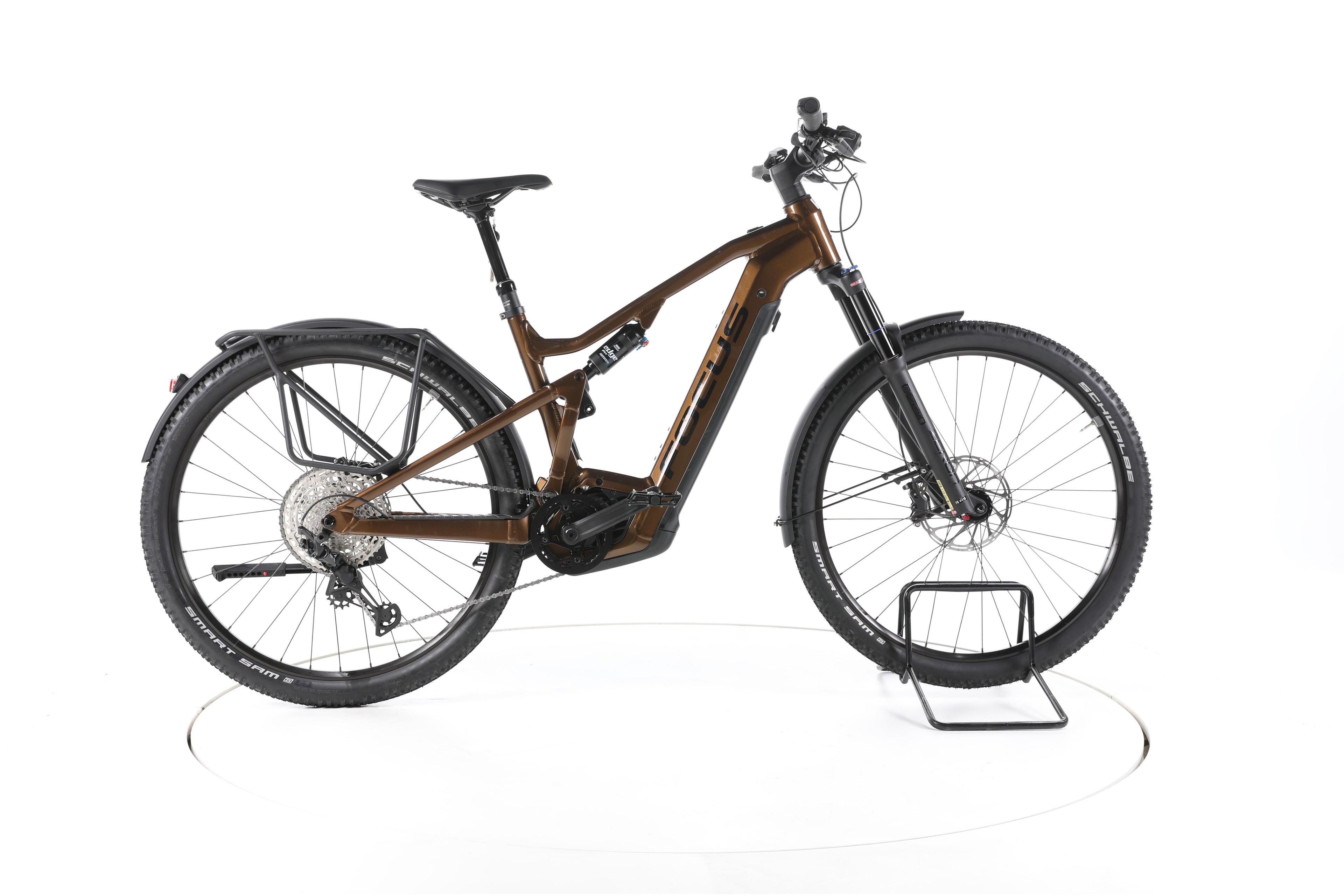 Focus Thron 6.8 EQP Trekking E-Bike - Image 1