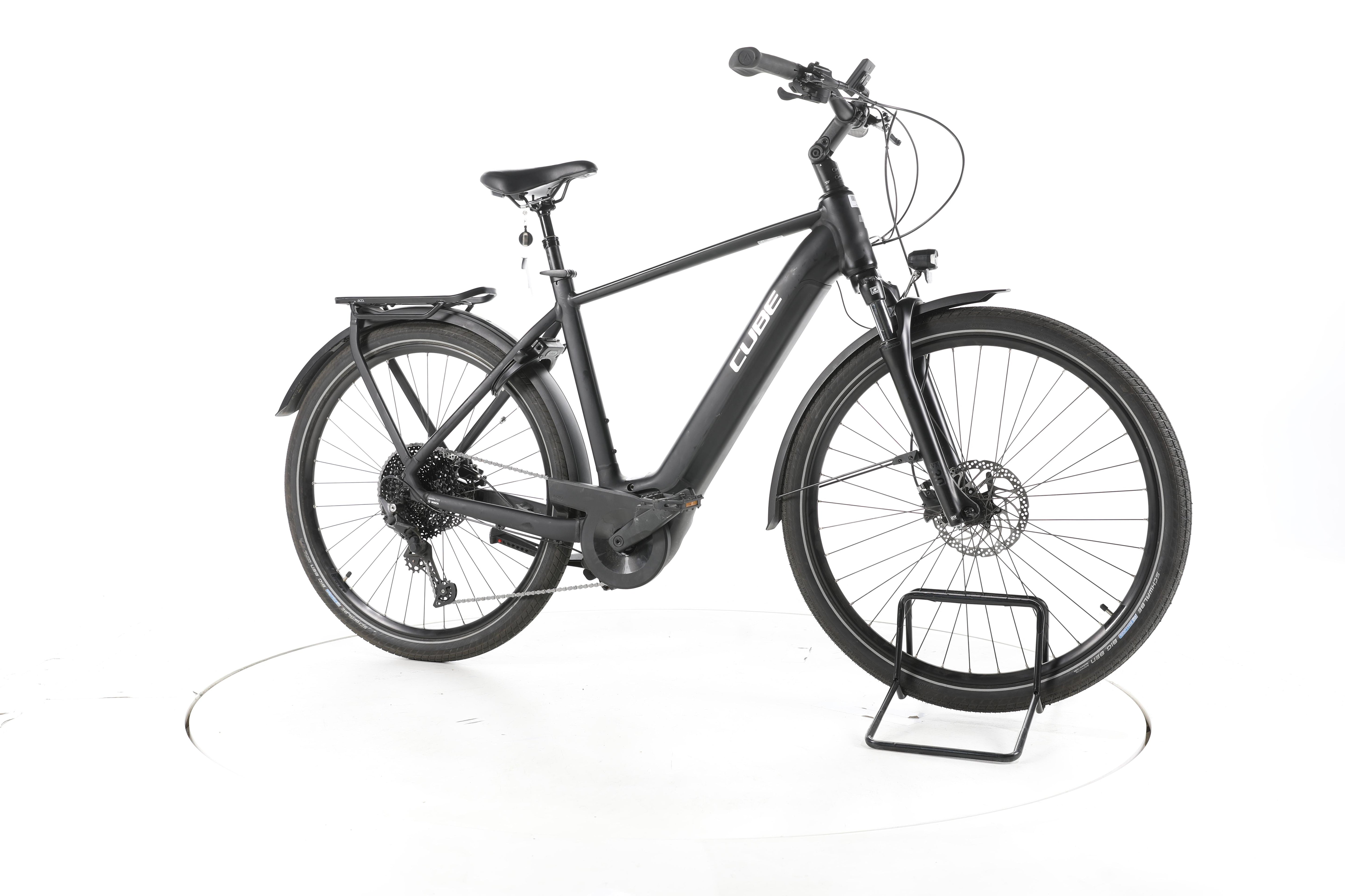 Cube Touring Hybrid Pro Trekking E-Bike - Image 2