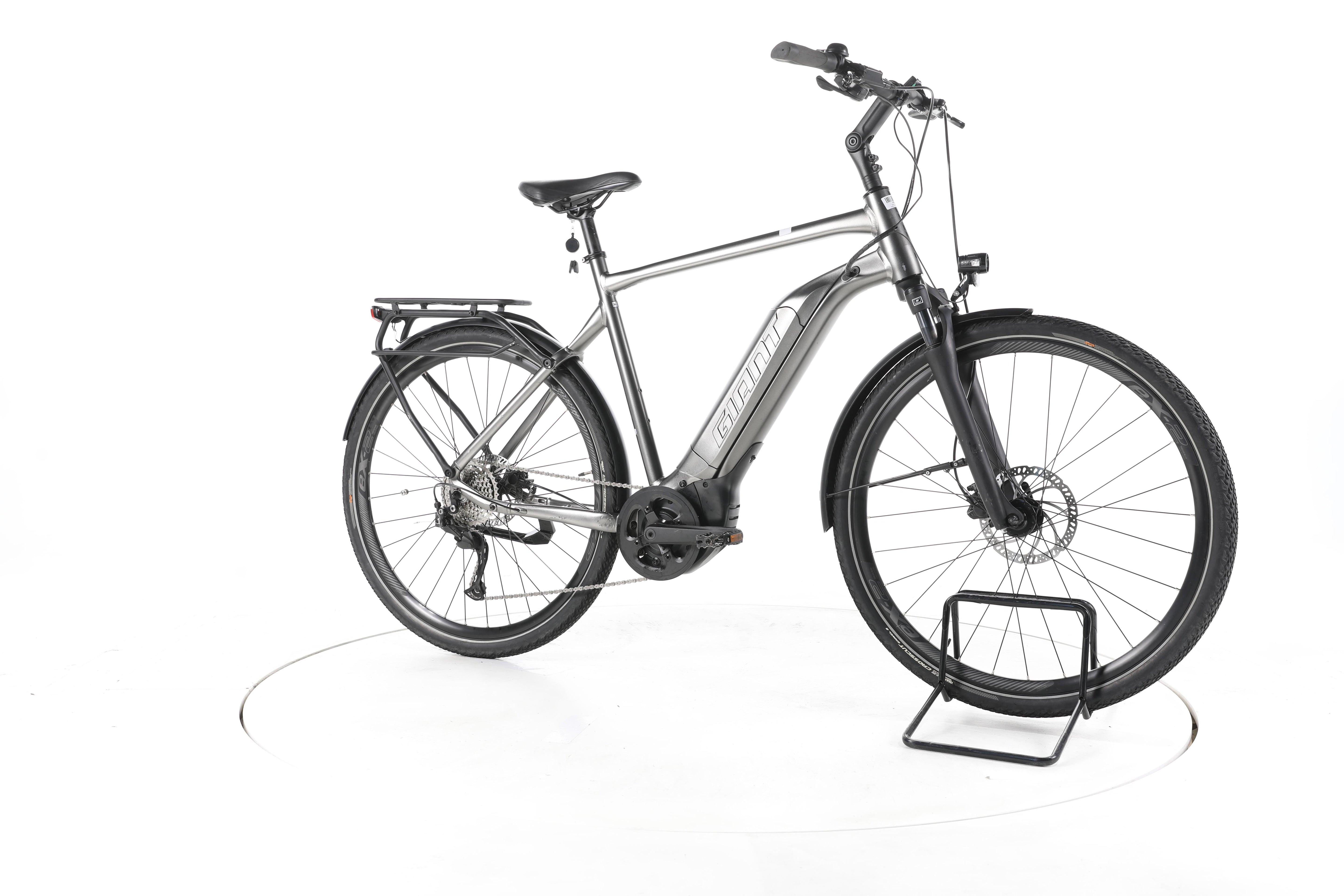 Giant Explore E+ 3 DD Trekking E-Bike - Image 2