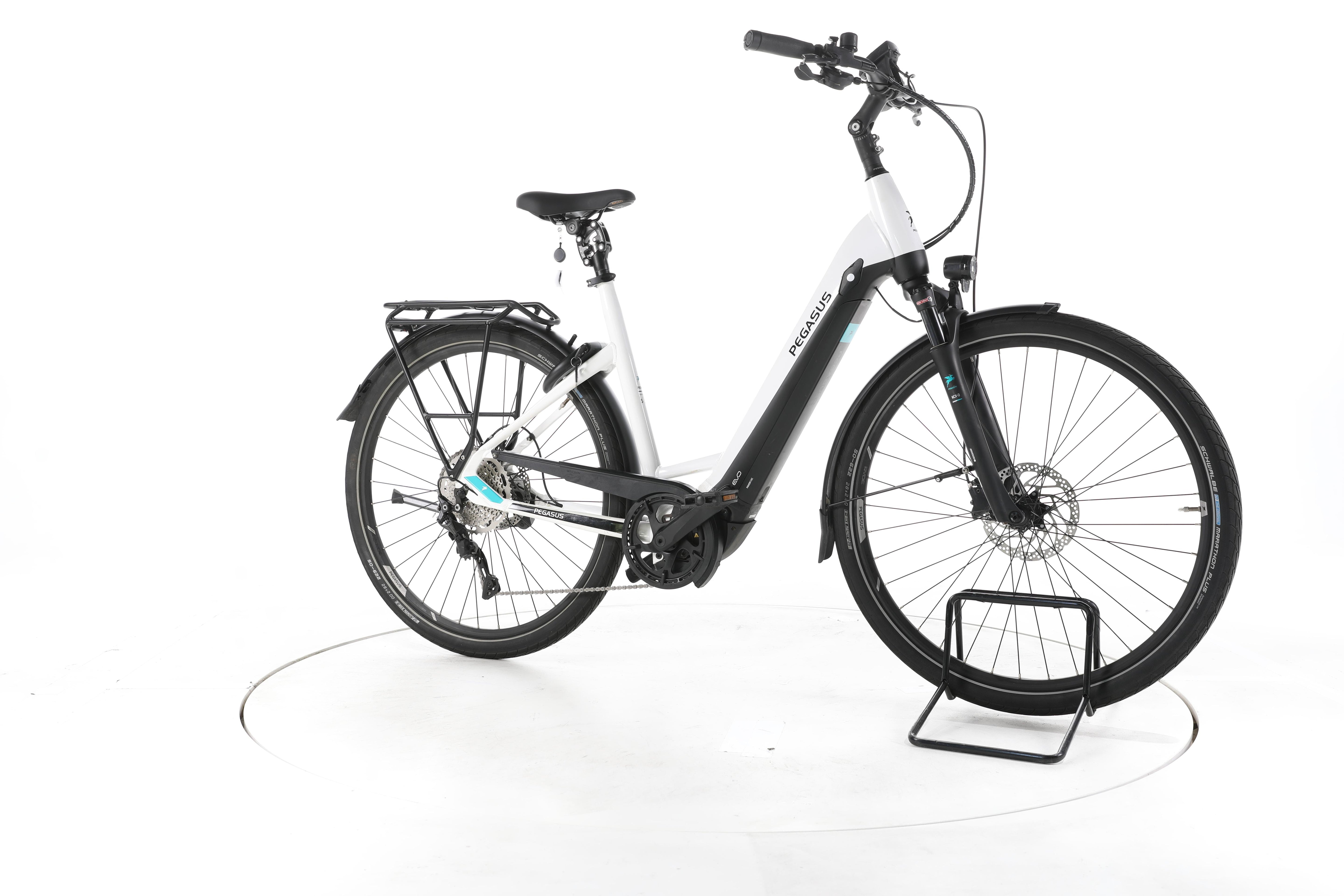 Pegasus Premio Evo 10 Lite Trekking E-Bike Tiefeinsteiger - Image 2