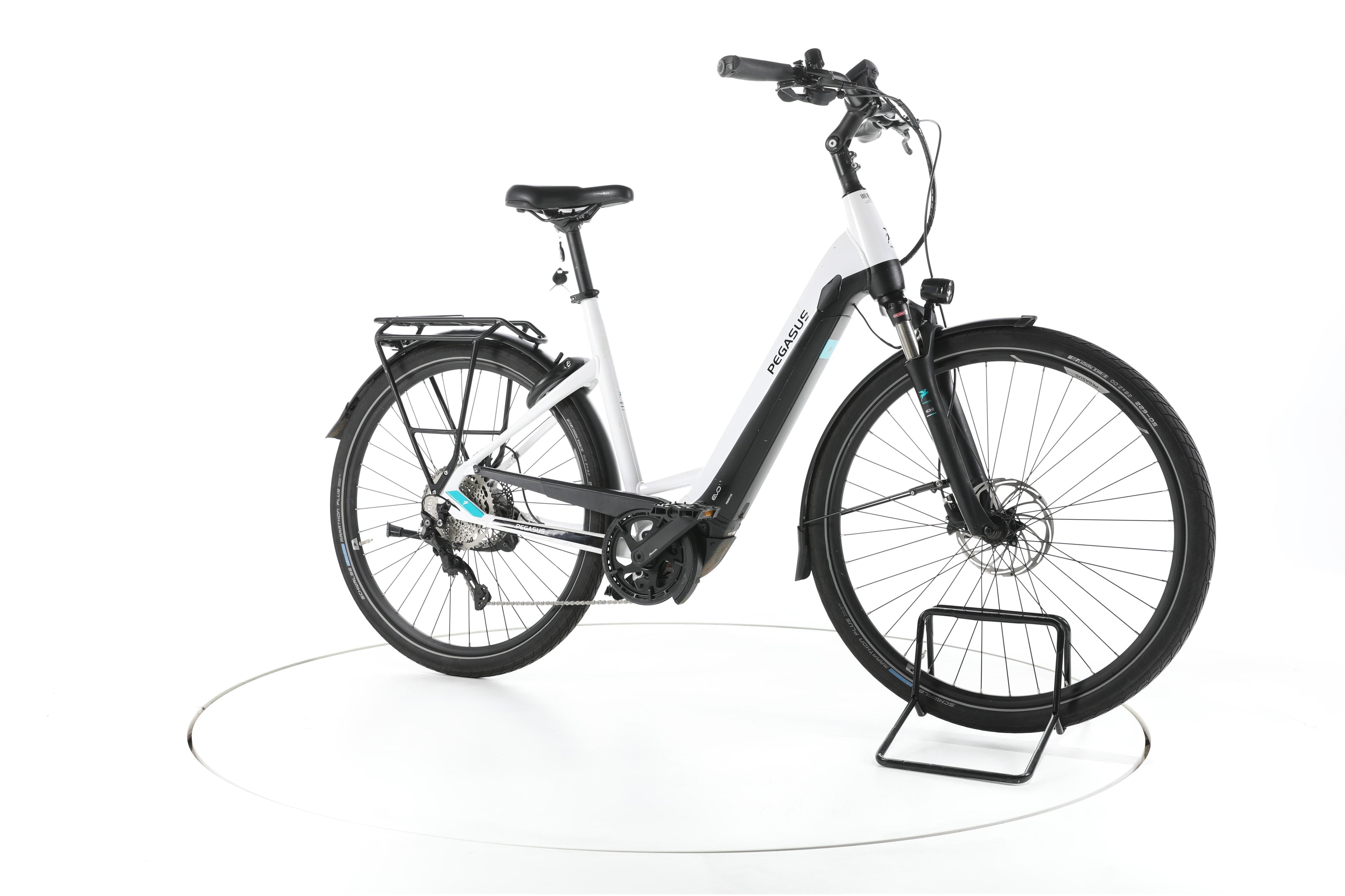 Pegasus Premio Evo 10 Lite Trekking E-Bike Tiefeinsteiger - Image 2