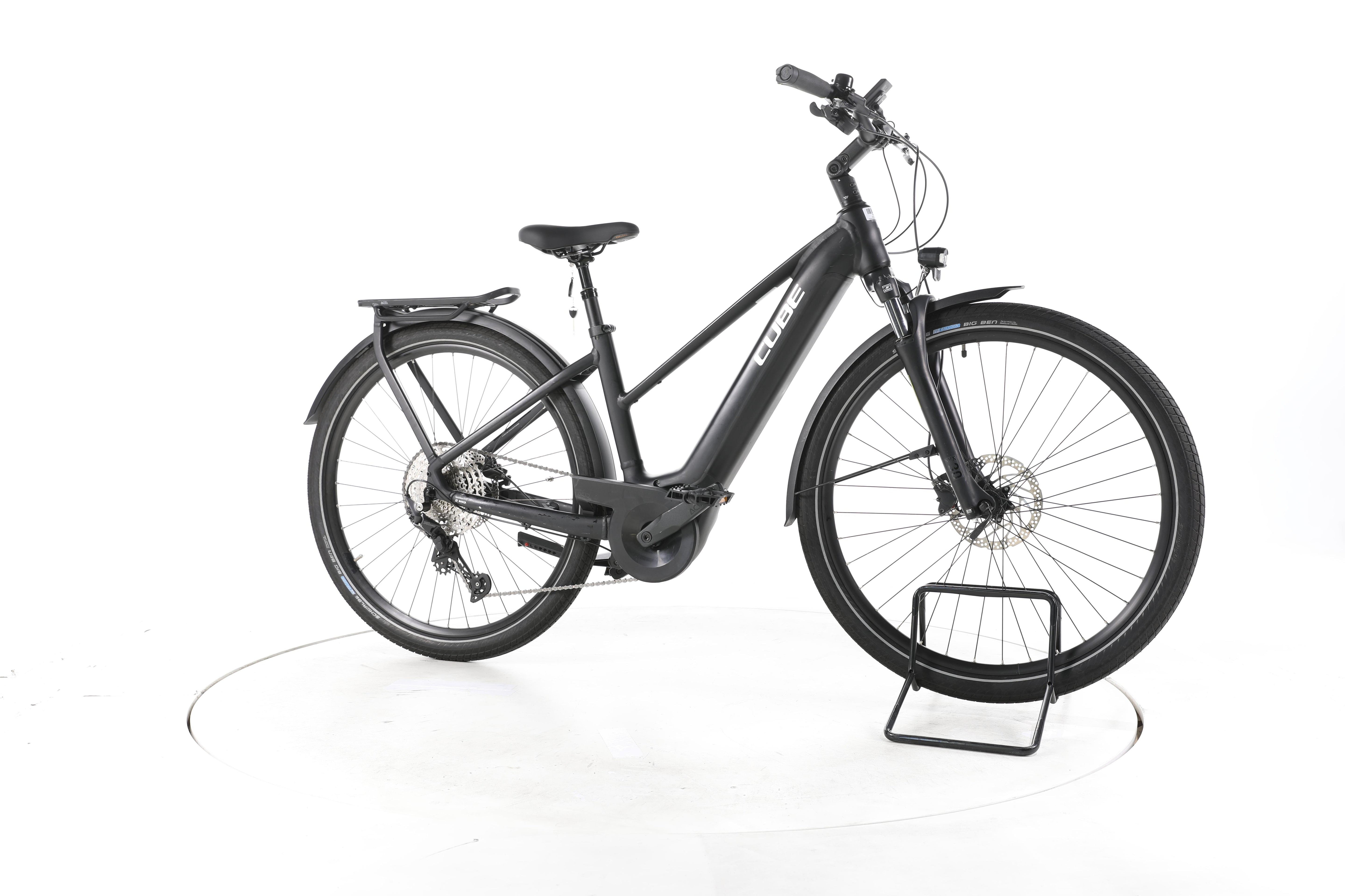 Cube Touring Hybrid Pro Trekking E-Bike - Image 2