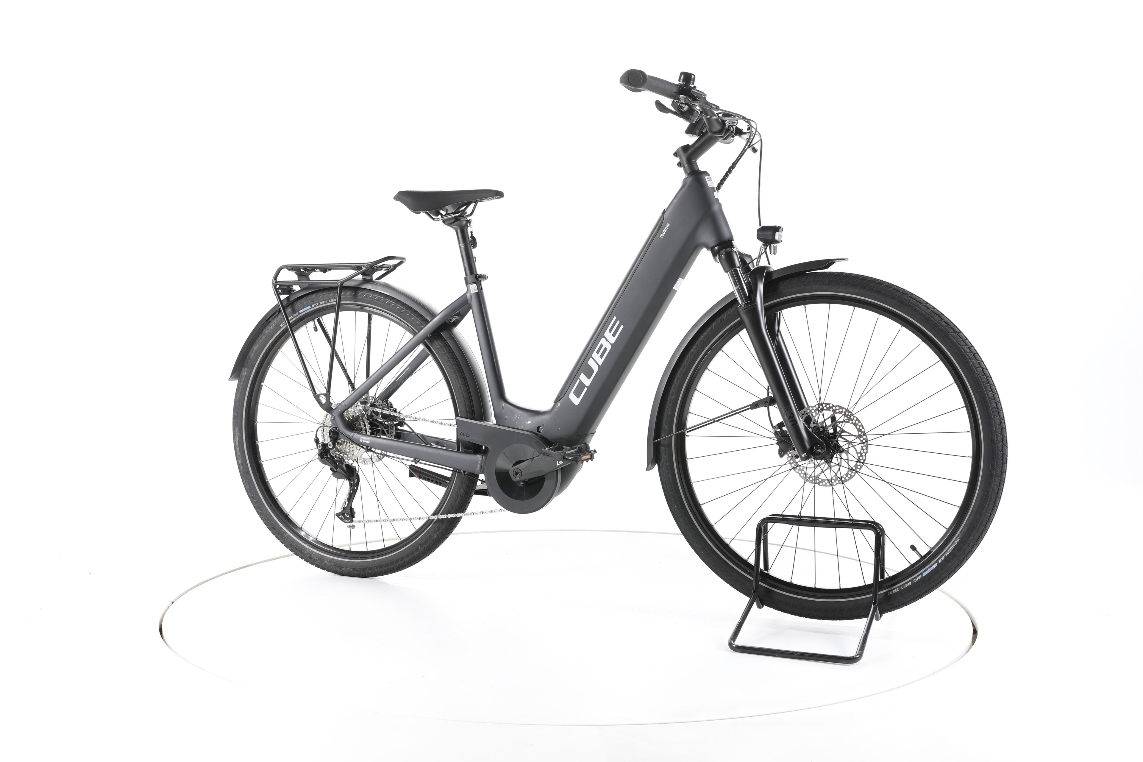 Cube Touring Hybrid ONE Trekking E-Bike Tiefeinsteiger 2023 - Image 2