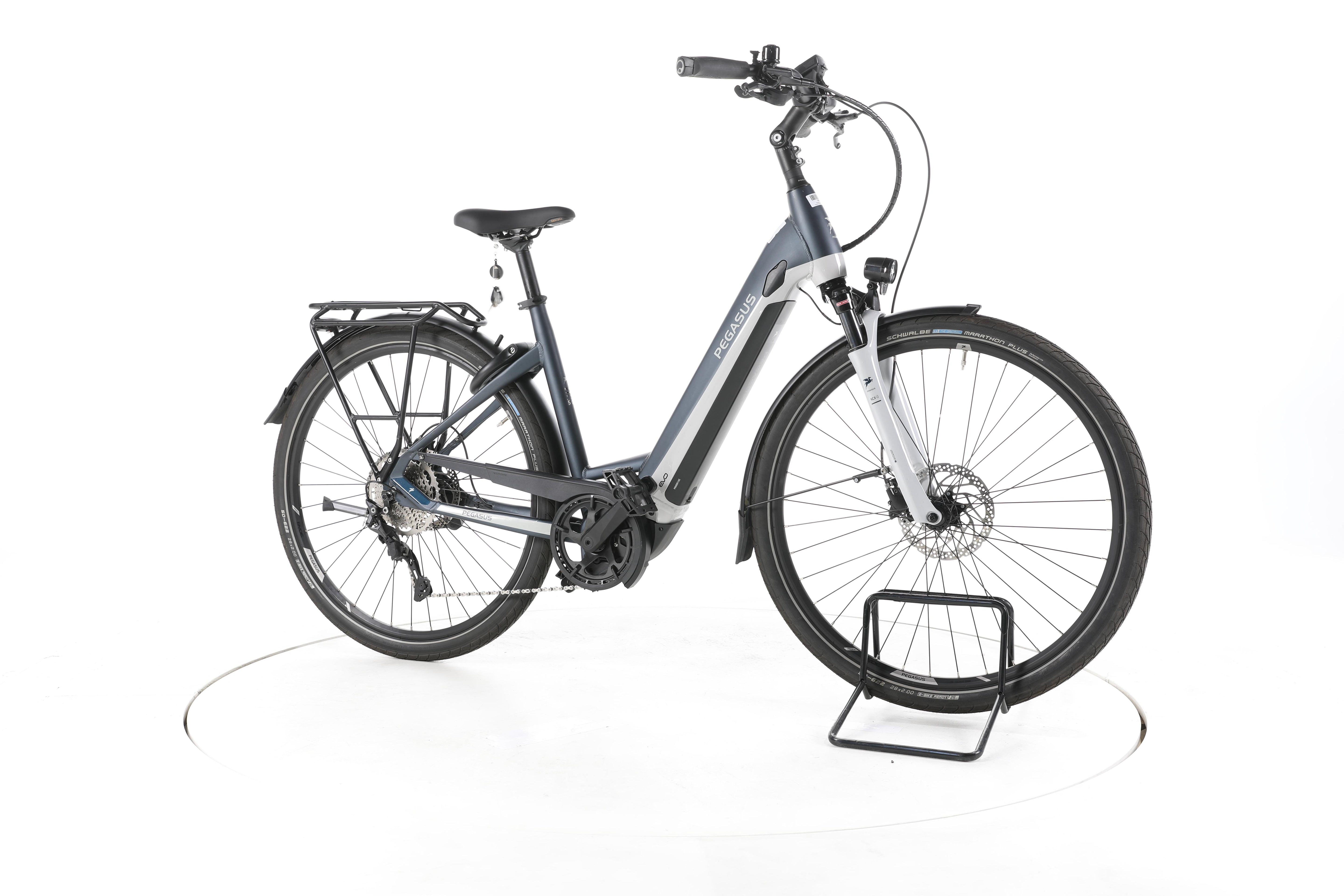 Pegasus Premio Evo 10 Lite Trekking E-Bike Tiefeinsteiger - Image 2