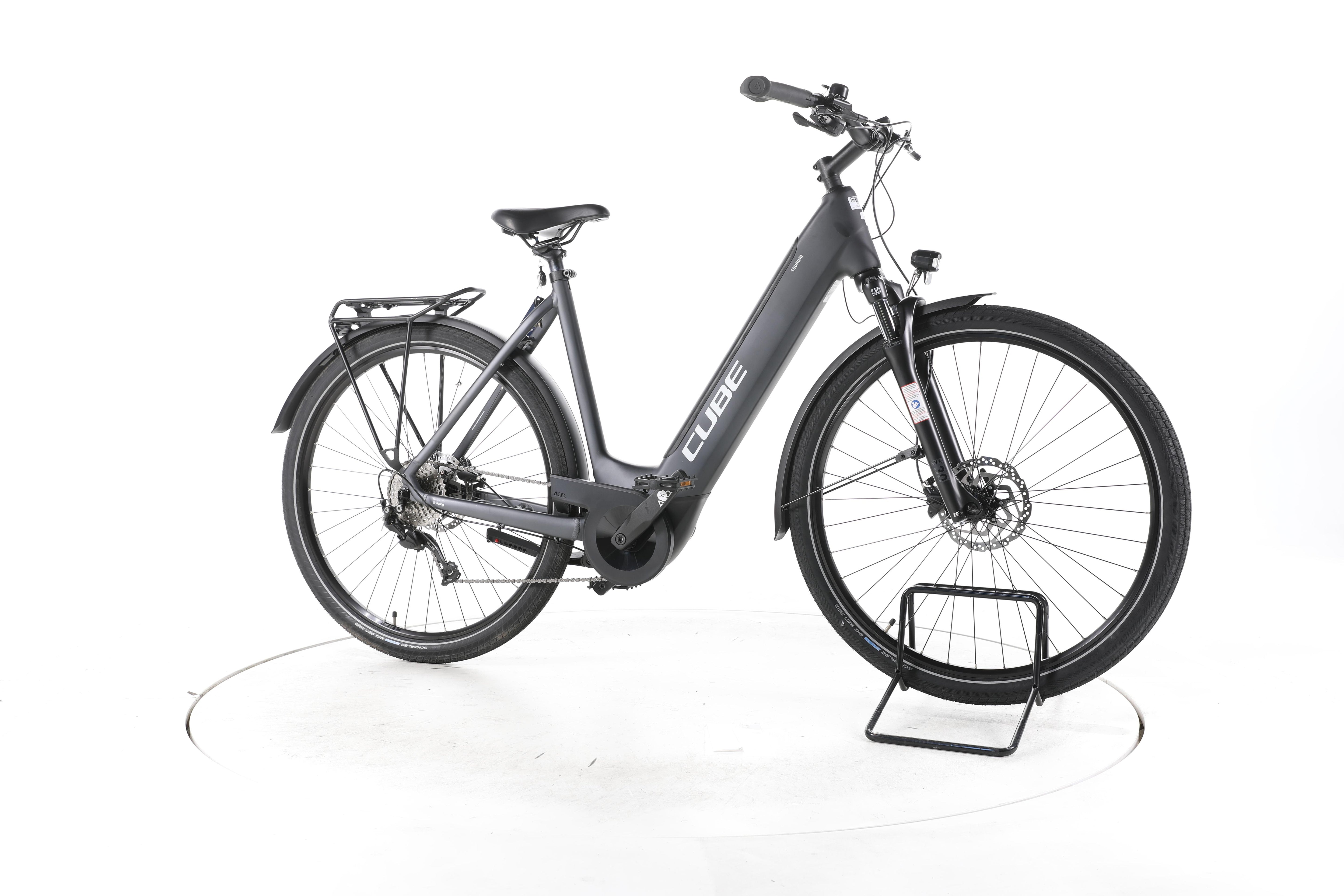 Cube Touring Hybrid ONE Trekking E-Bike Tiefeinsteiger - Image 2