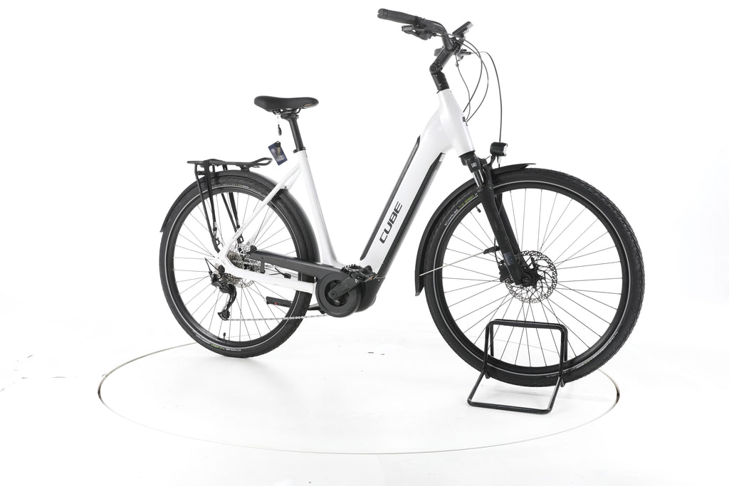 Cube Supreme Sport Hybrid ONE Trekking E-Bike Tiefeinsteiger - Image 2