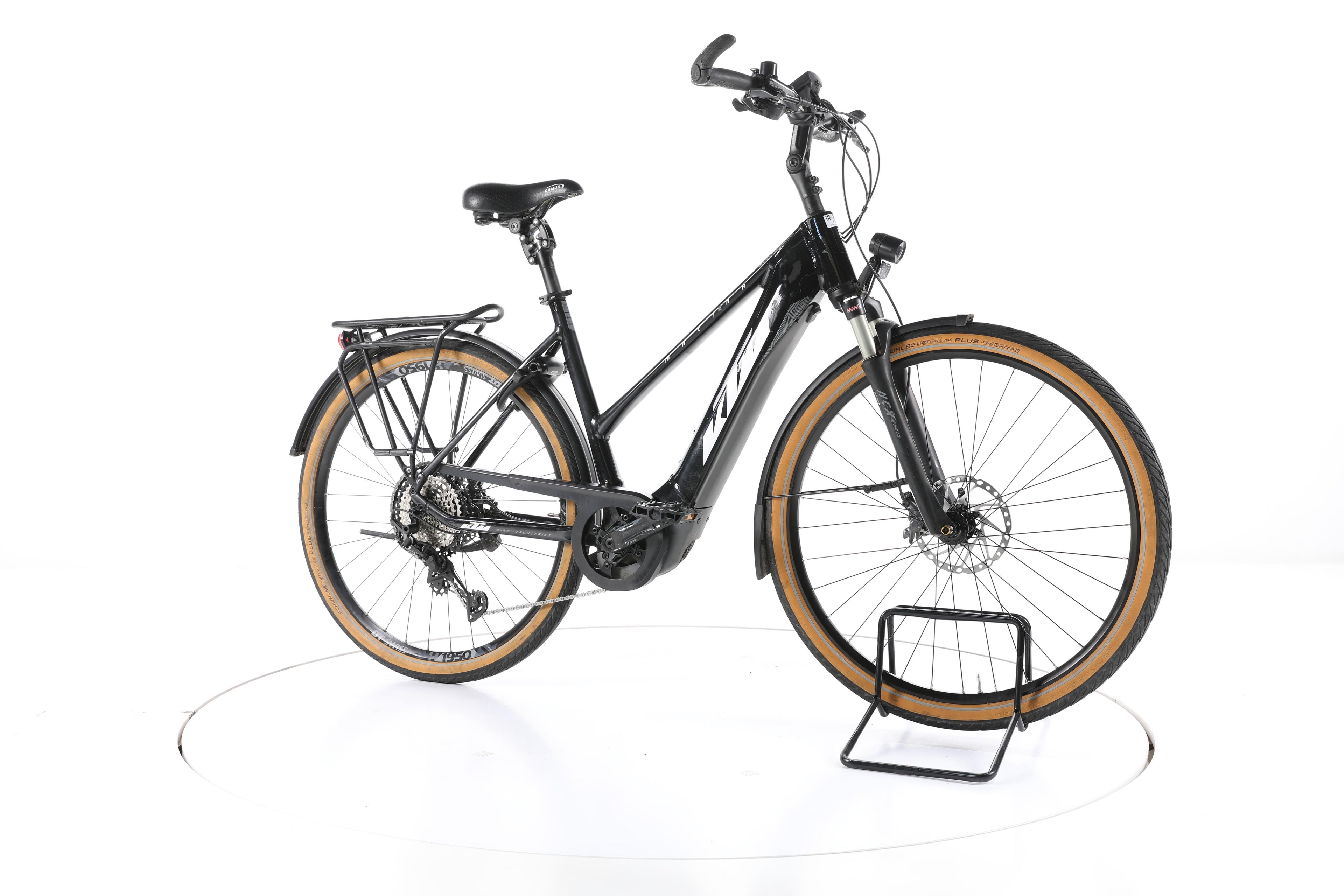 KTM Macina Style 610 Trekking E-Bike - Image 2