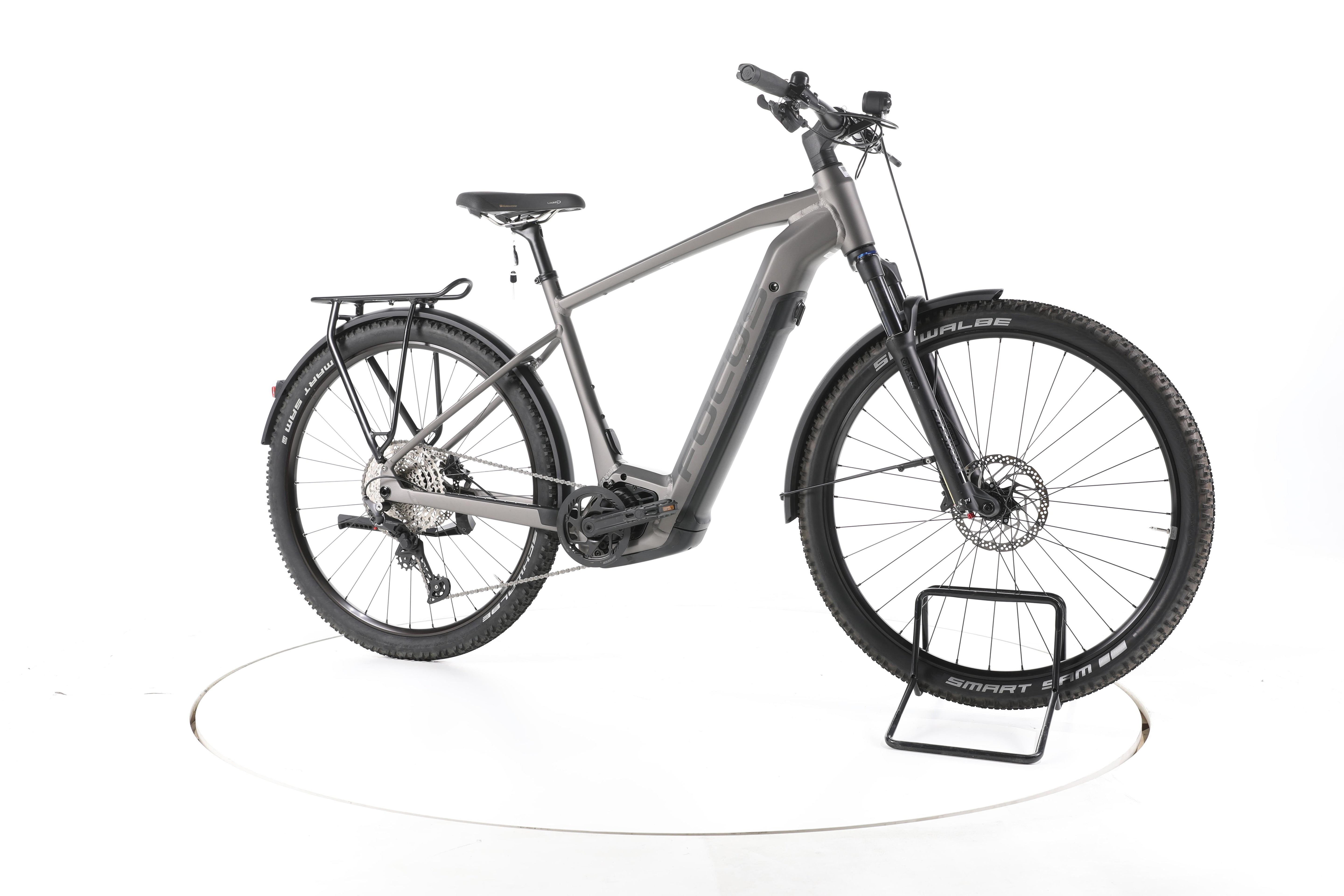 Focus Aventura² 6.8 Trekking E-Bike - Image 2