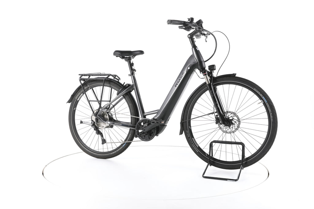 Pegasus Premio EVO 10 Lite Trekking E-Bike Tiefeinsteiger - Image 2