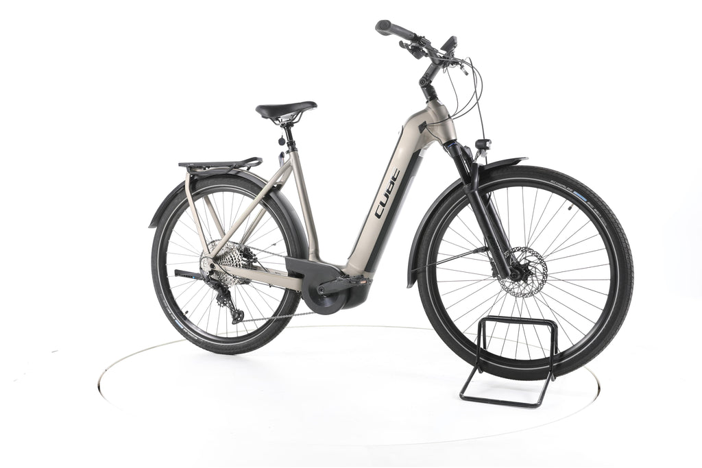 Cube Kathmandu Hybrid Pro Trekking E-Bike Tiefeinsteiger 2023 - Image 2