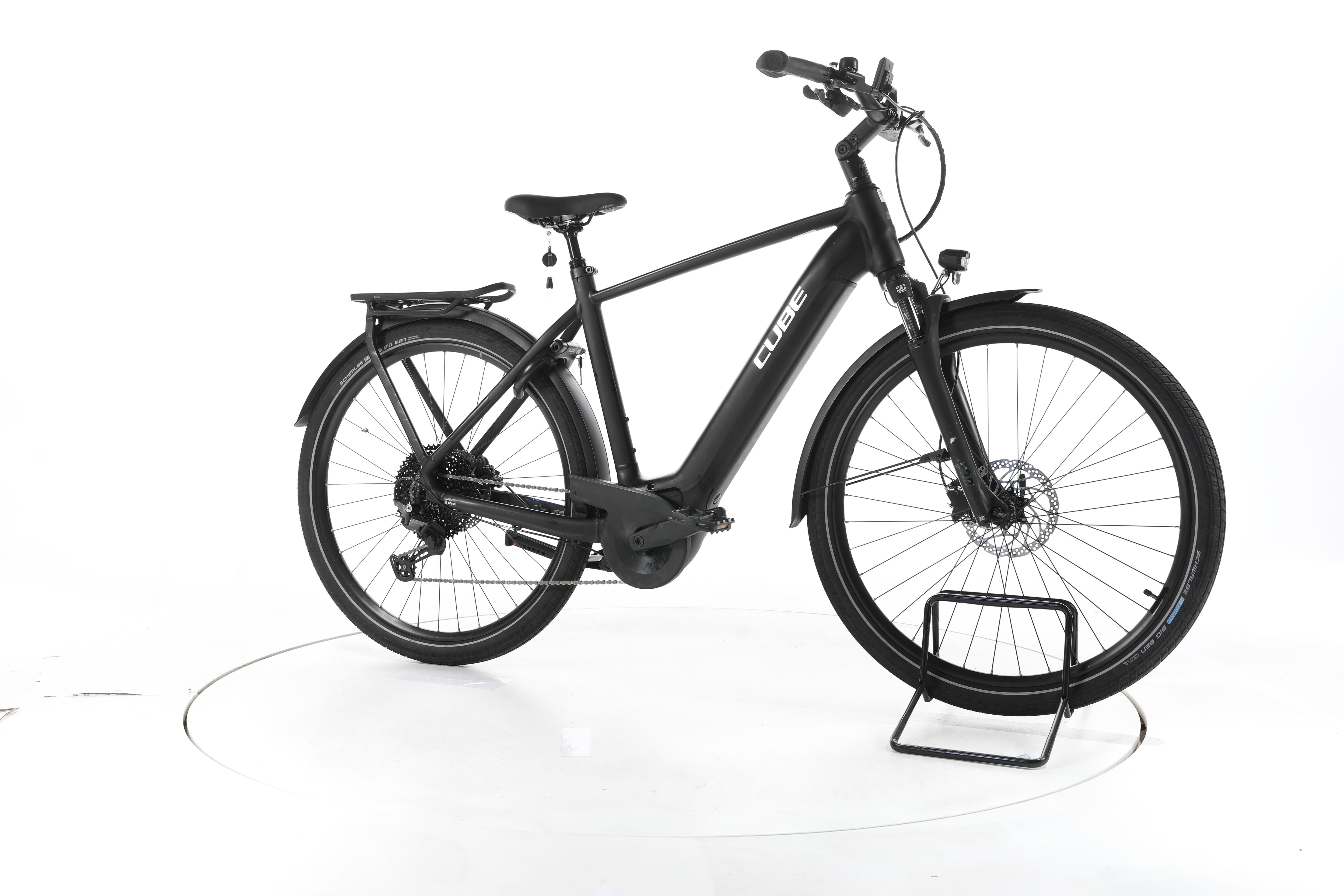 Cube Touring Hybrid Pro Trekking E-Bike - Image 2